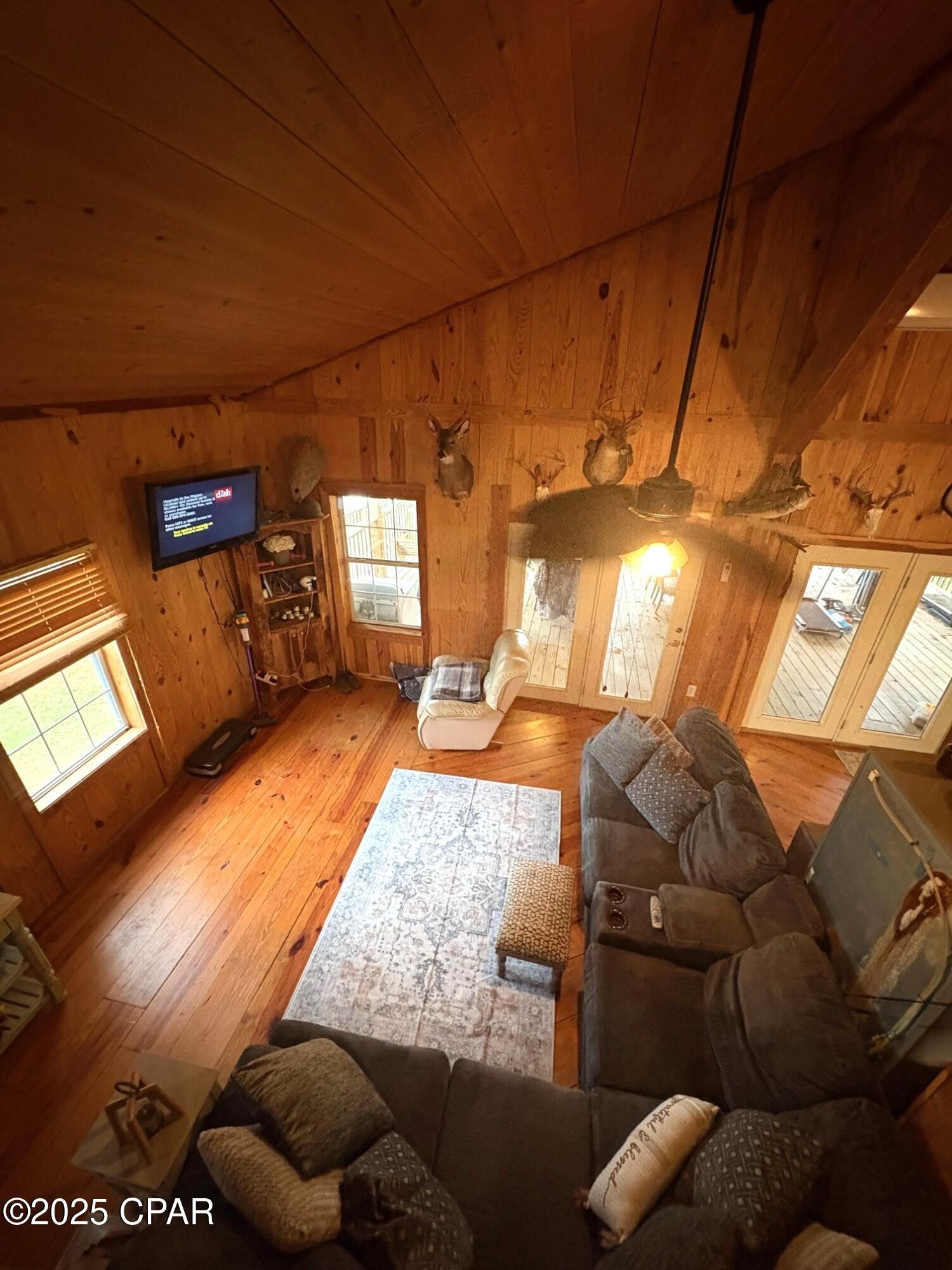 main property photo 40