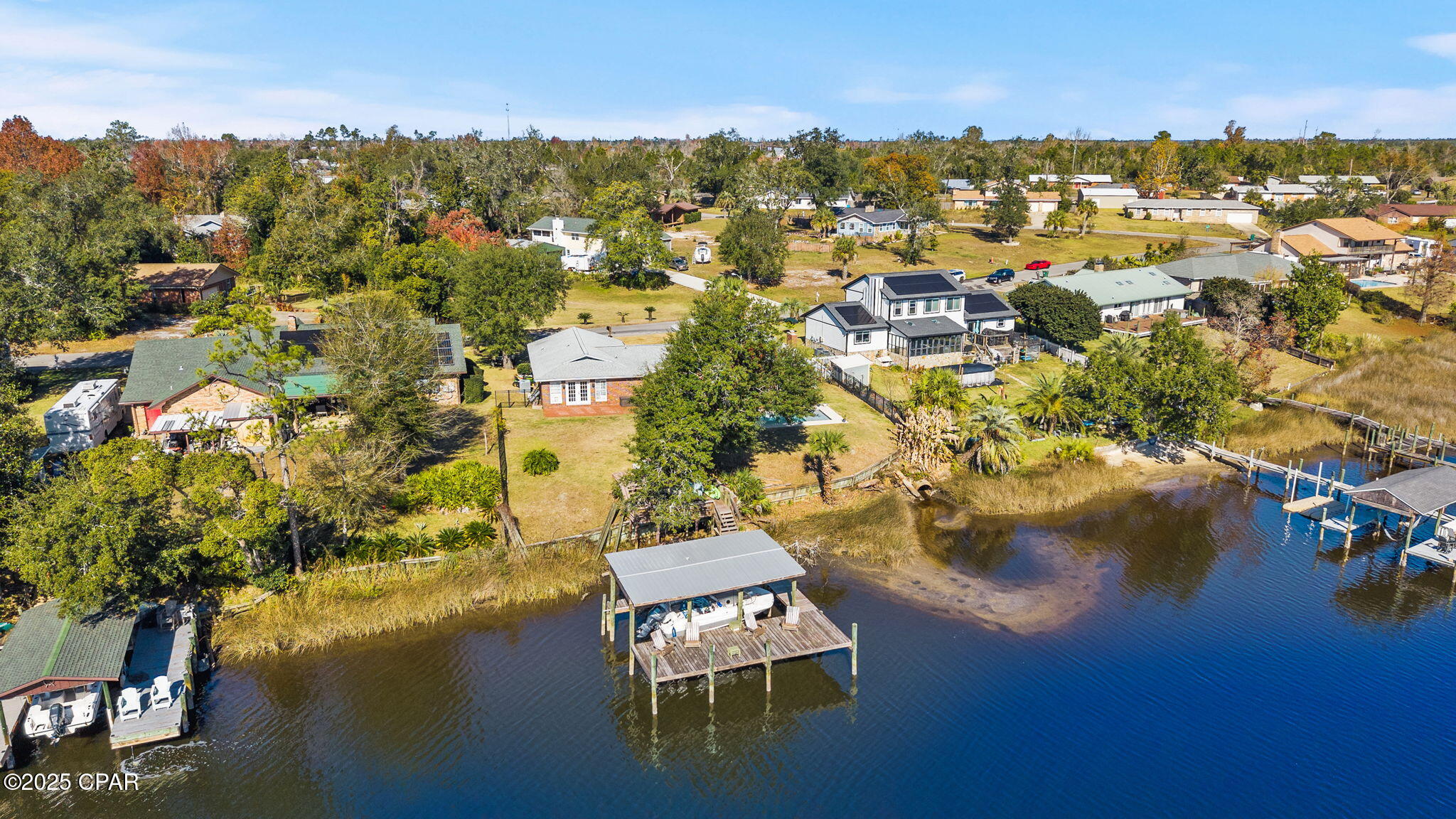 main property photo 28
