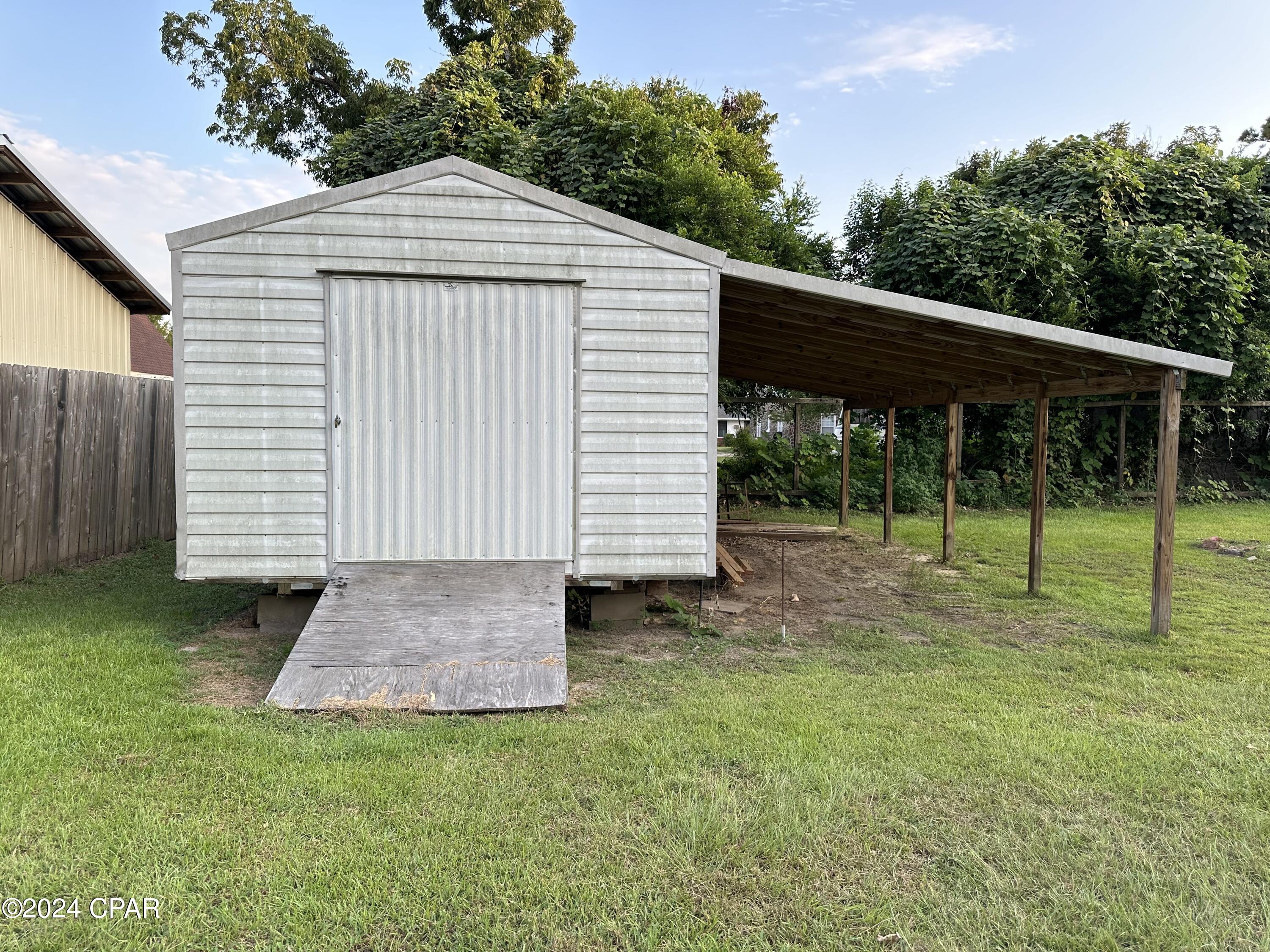main property photo 42