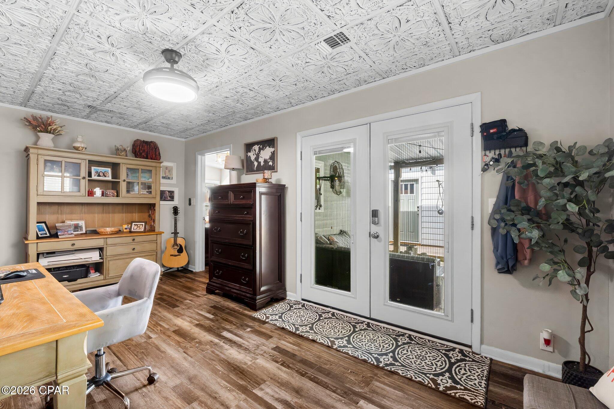 main property photo 11