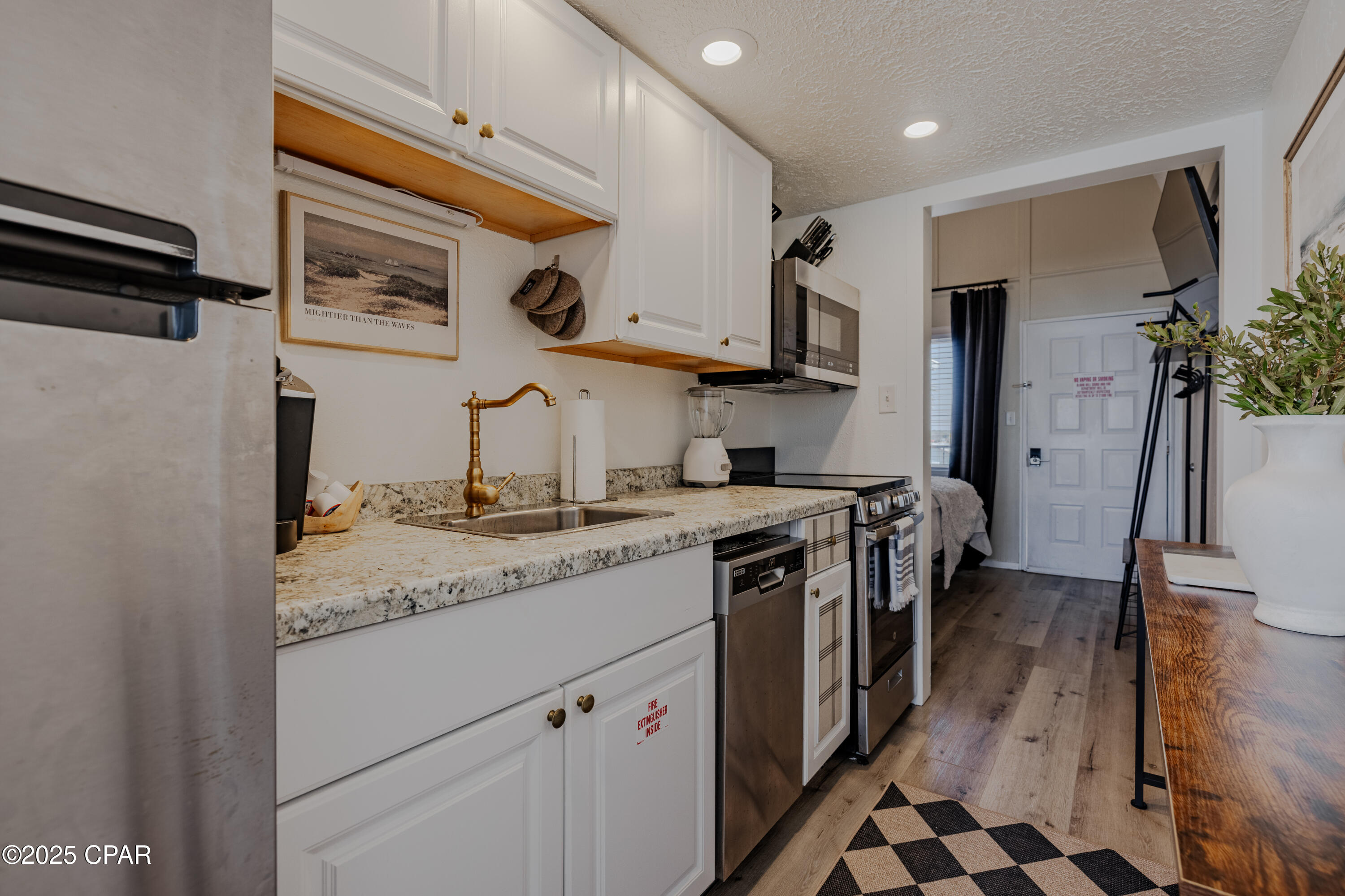 property viewer photo 15
