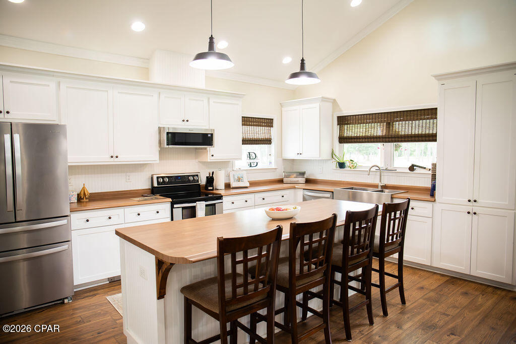 main property photo 17