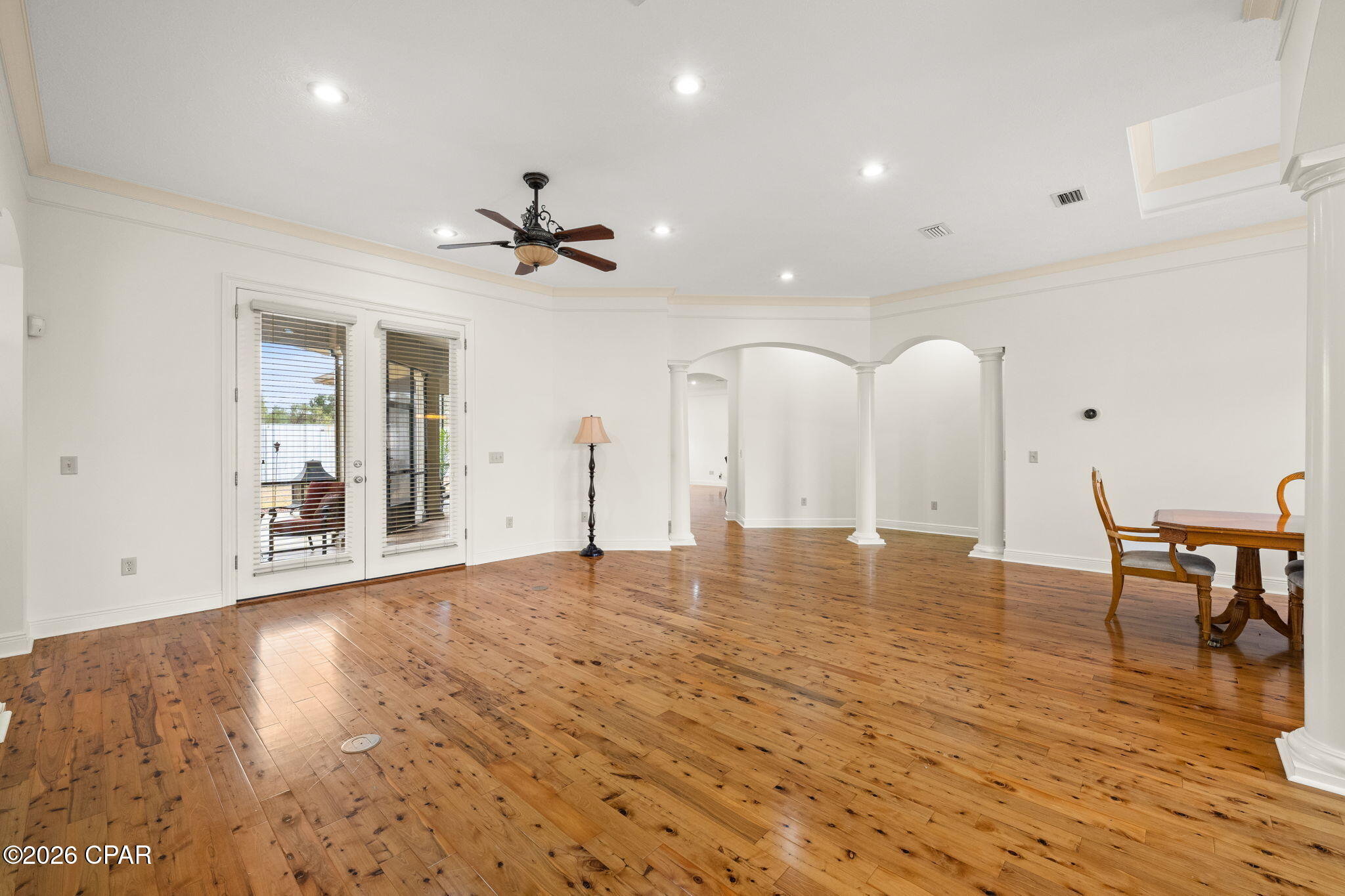 main property photo 18