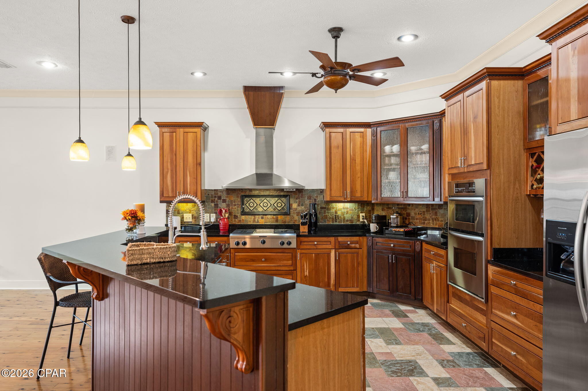 main property photo 25