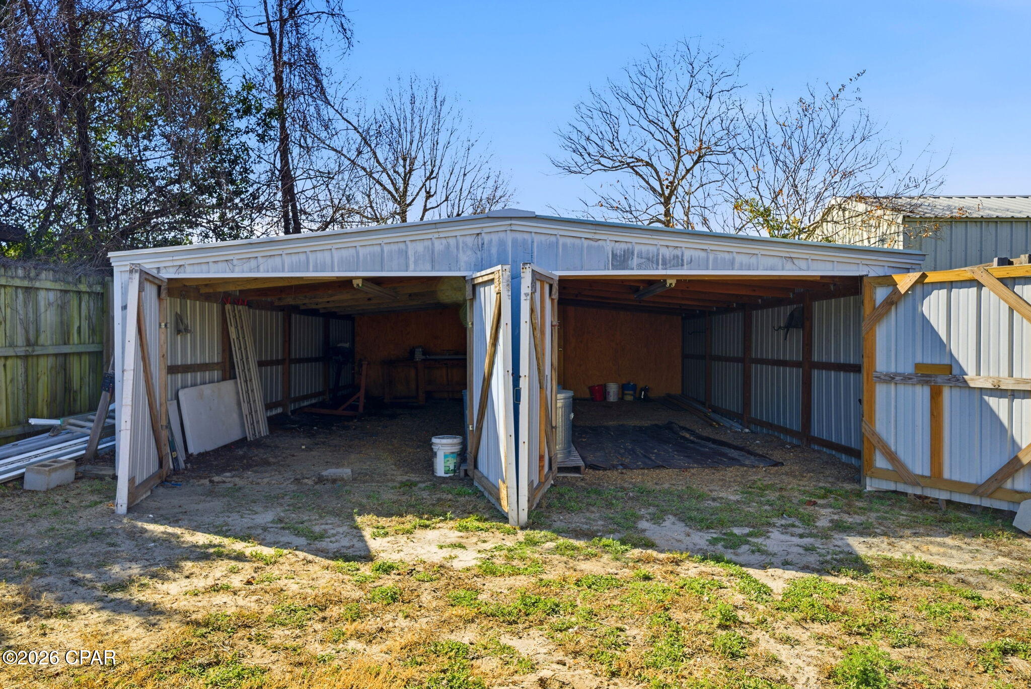 main property photo 41
