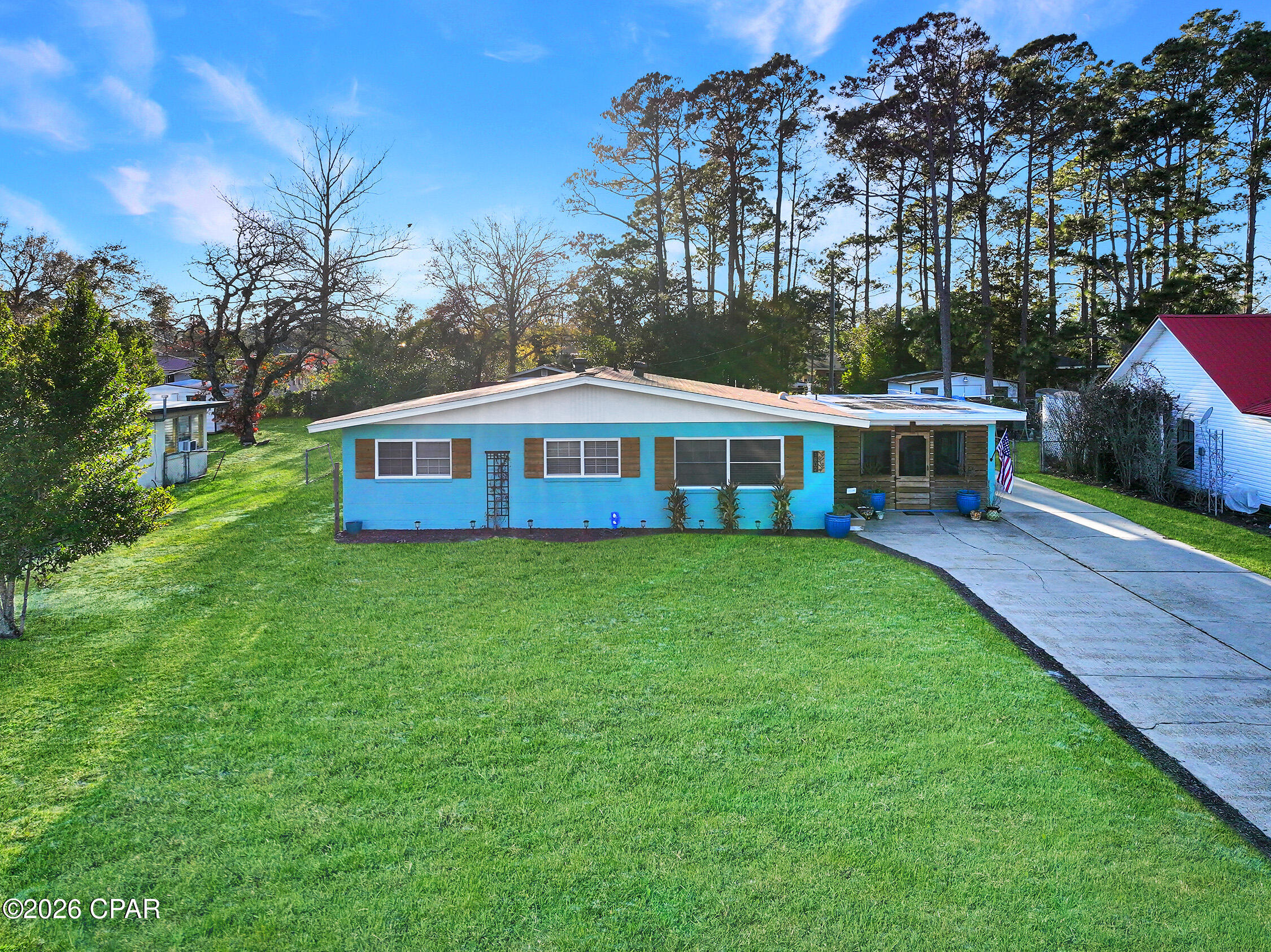 main property photo 30