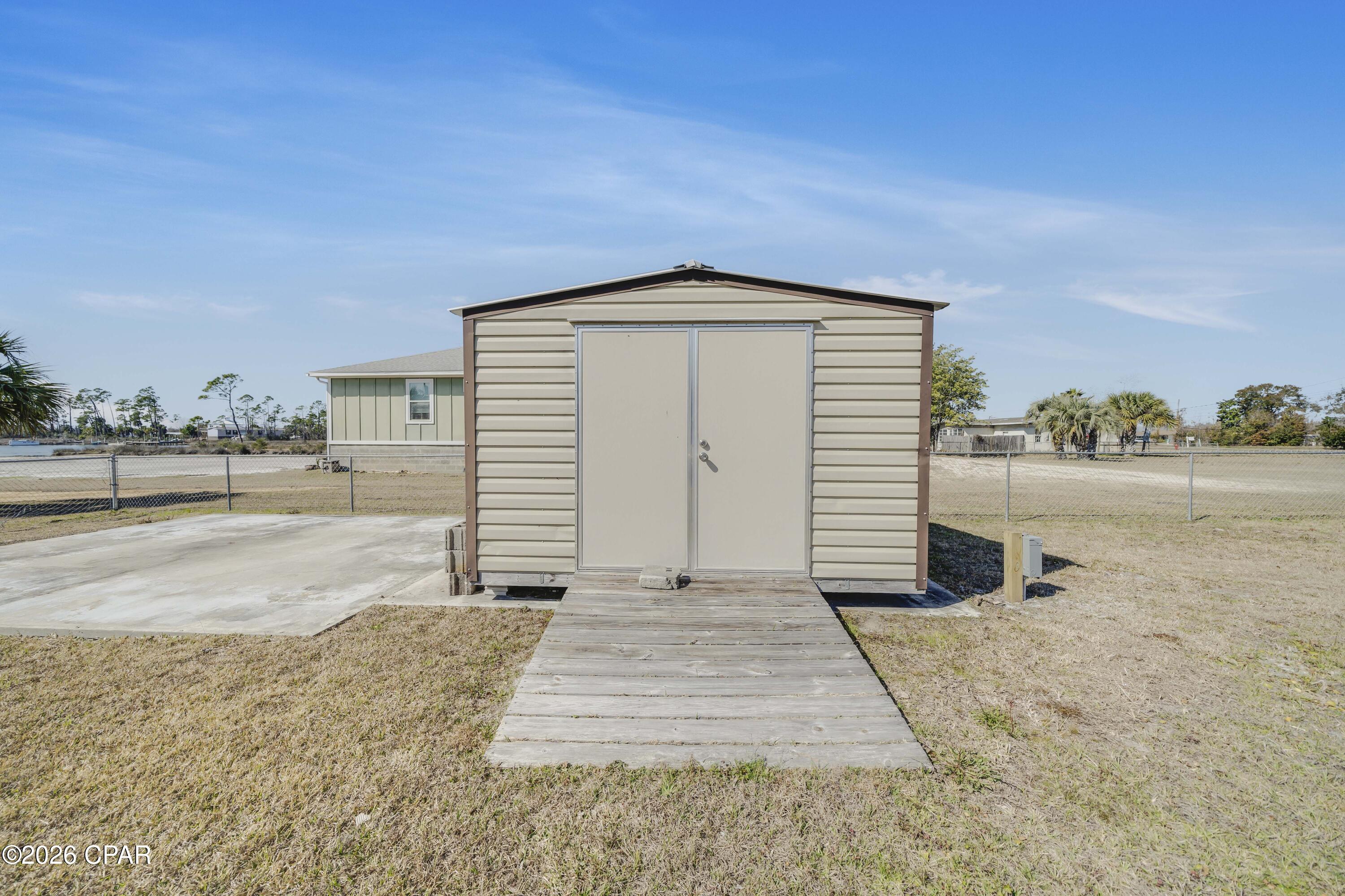 main property photo 49