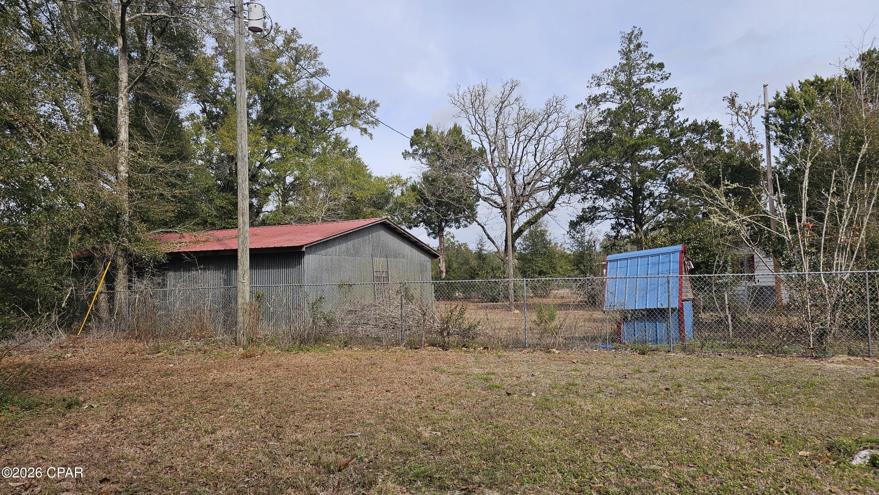 main property photo 10