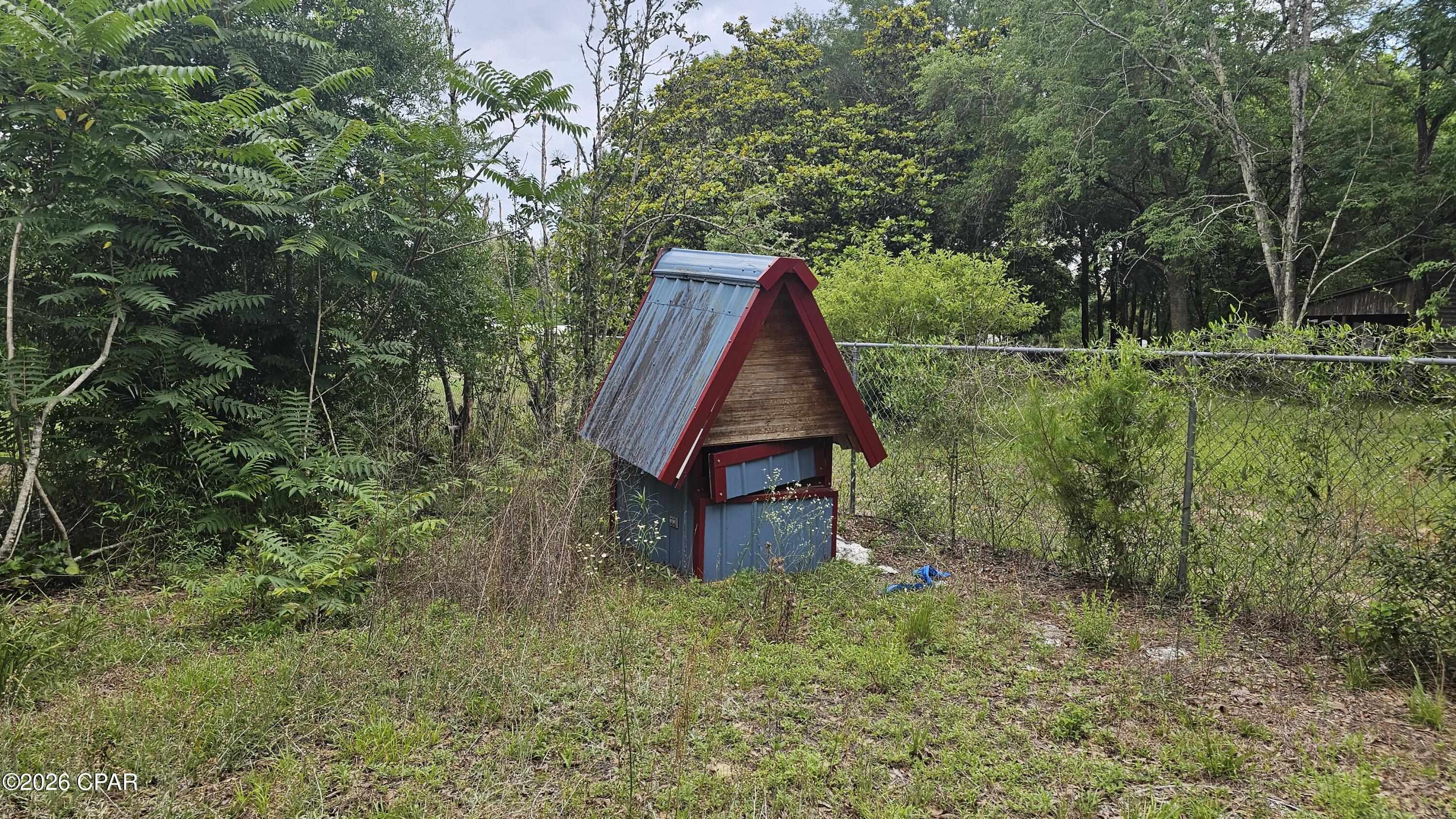main property photo 23