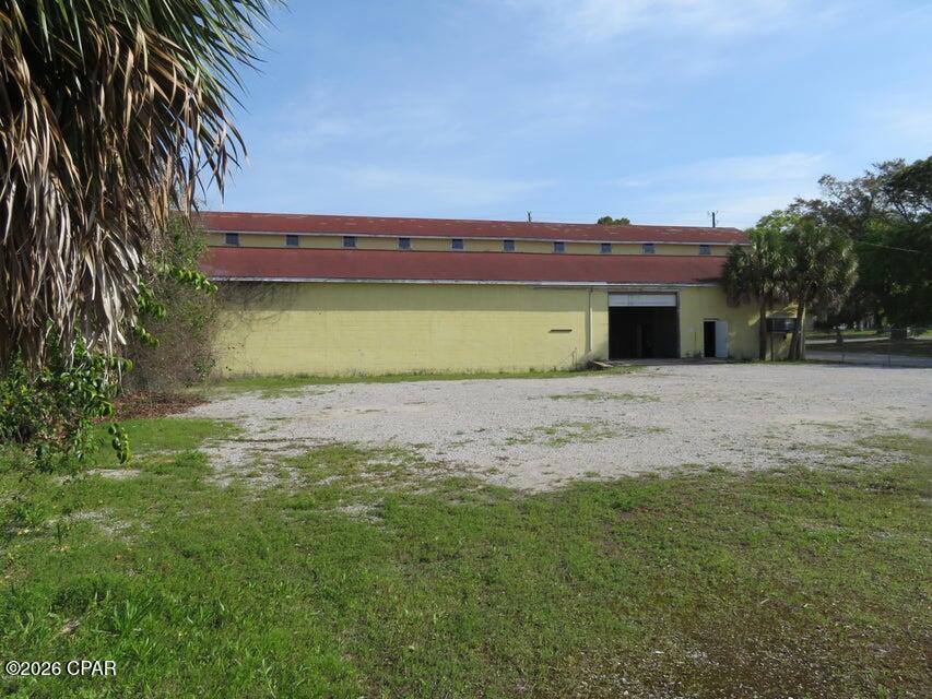 main property photo 7