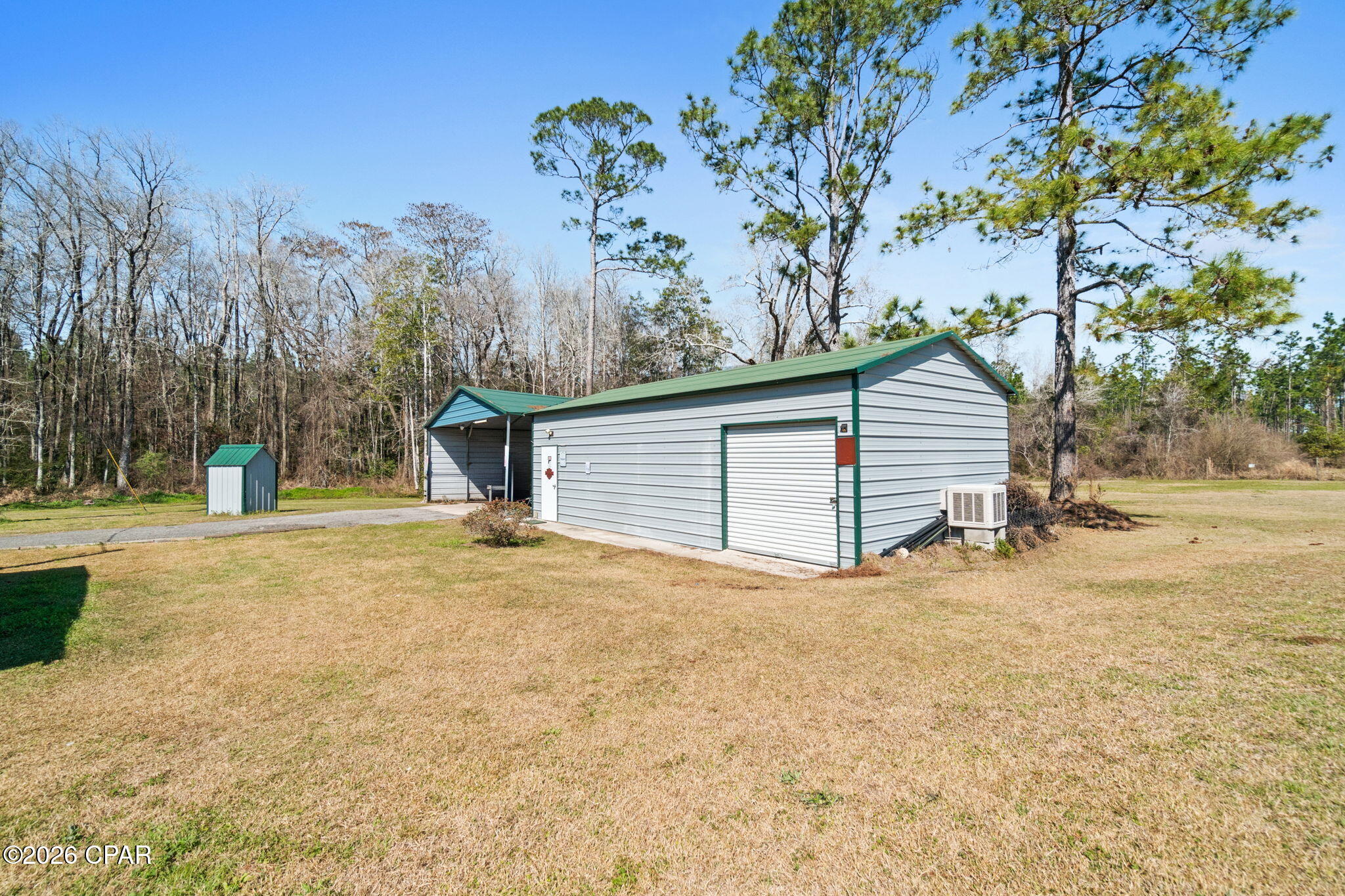 main property photo 40