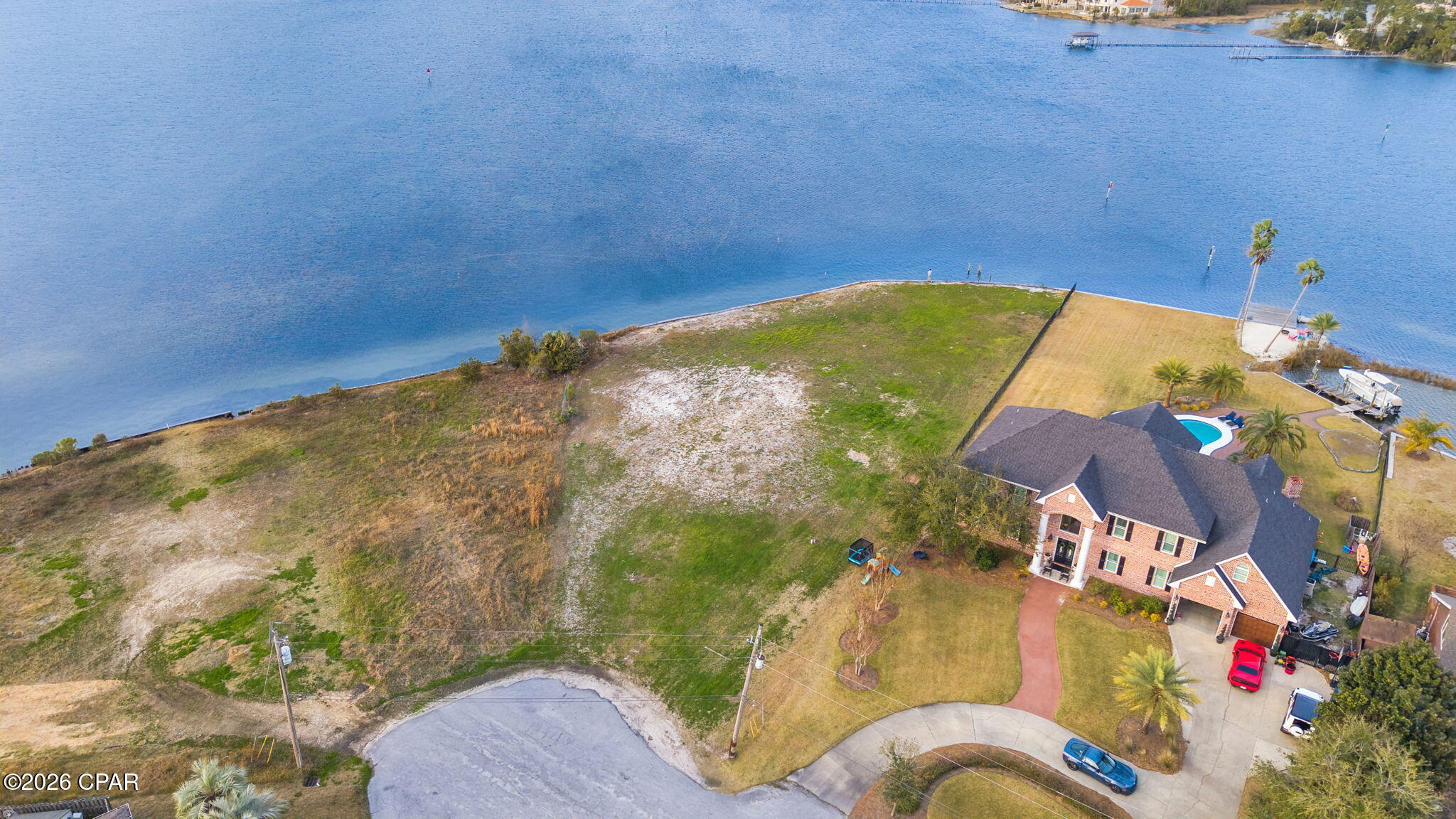 main property photo 10