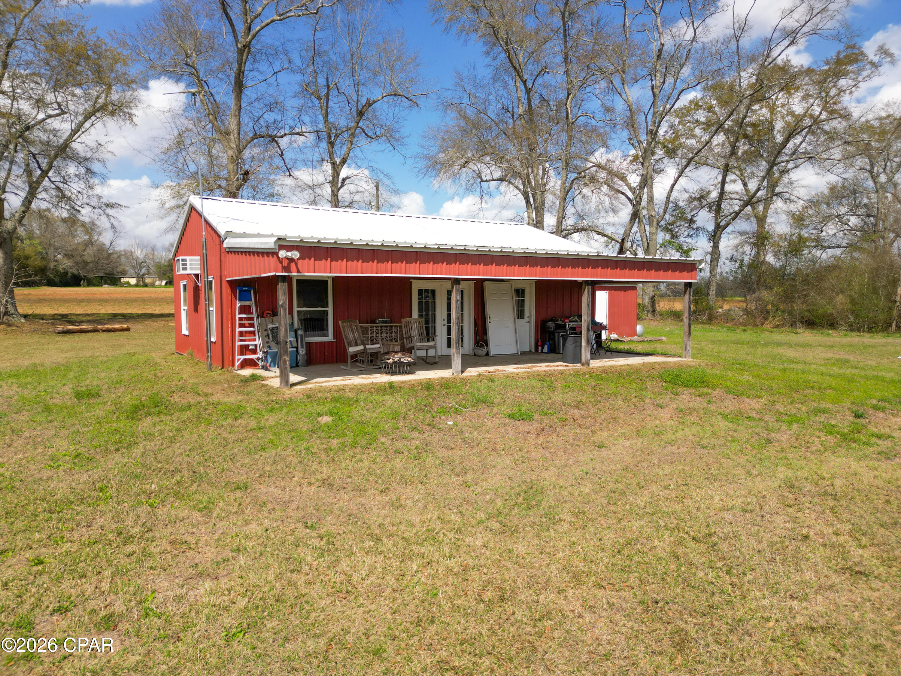 main property photo 11