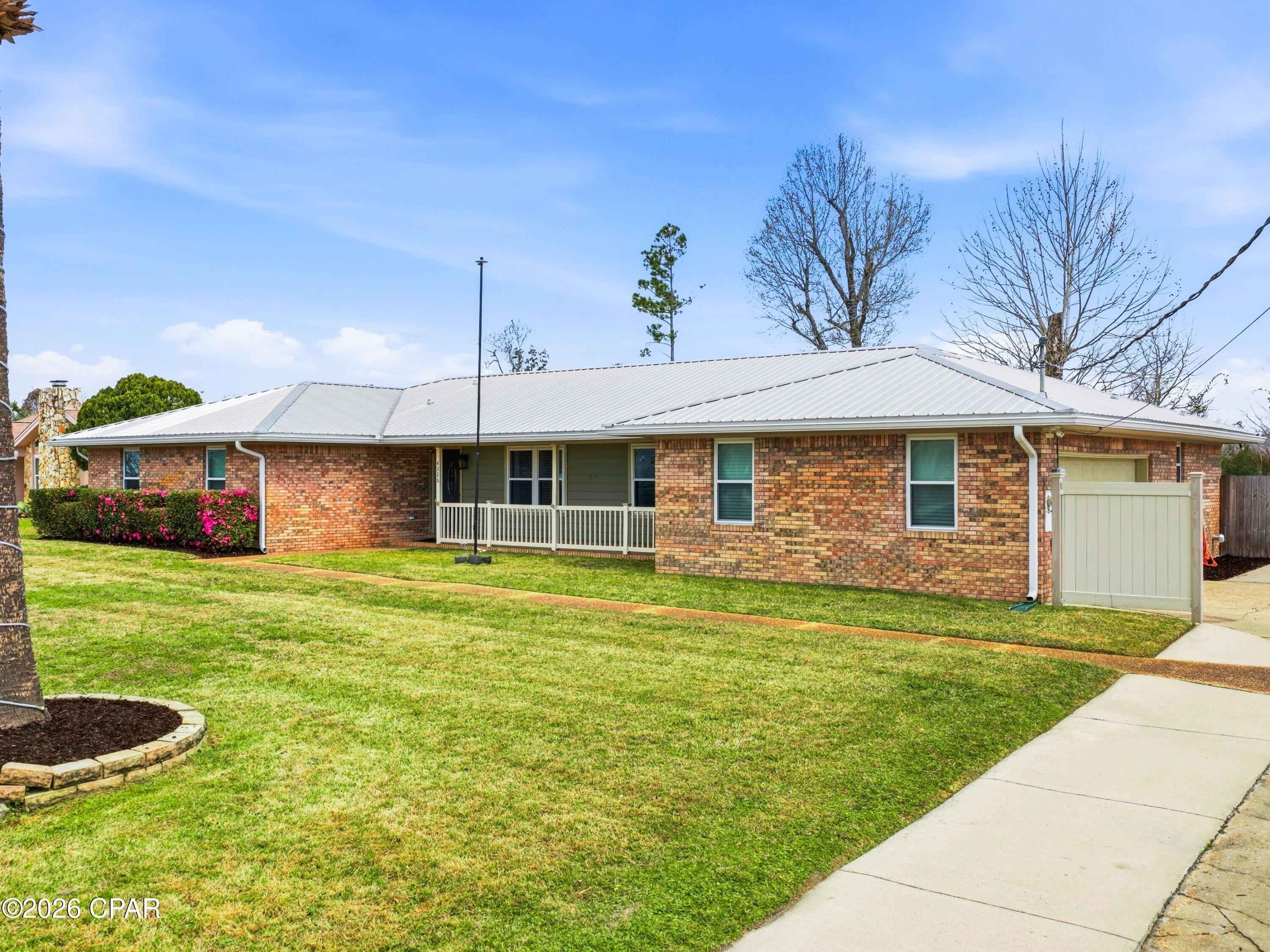 main property photo 10