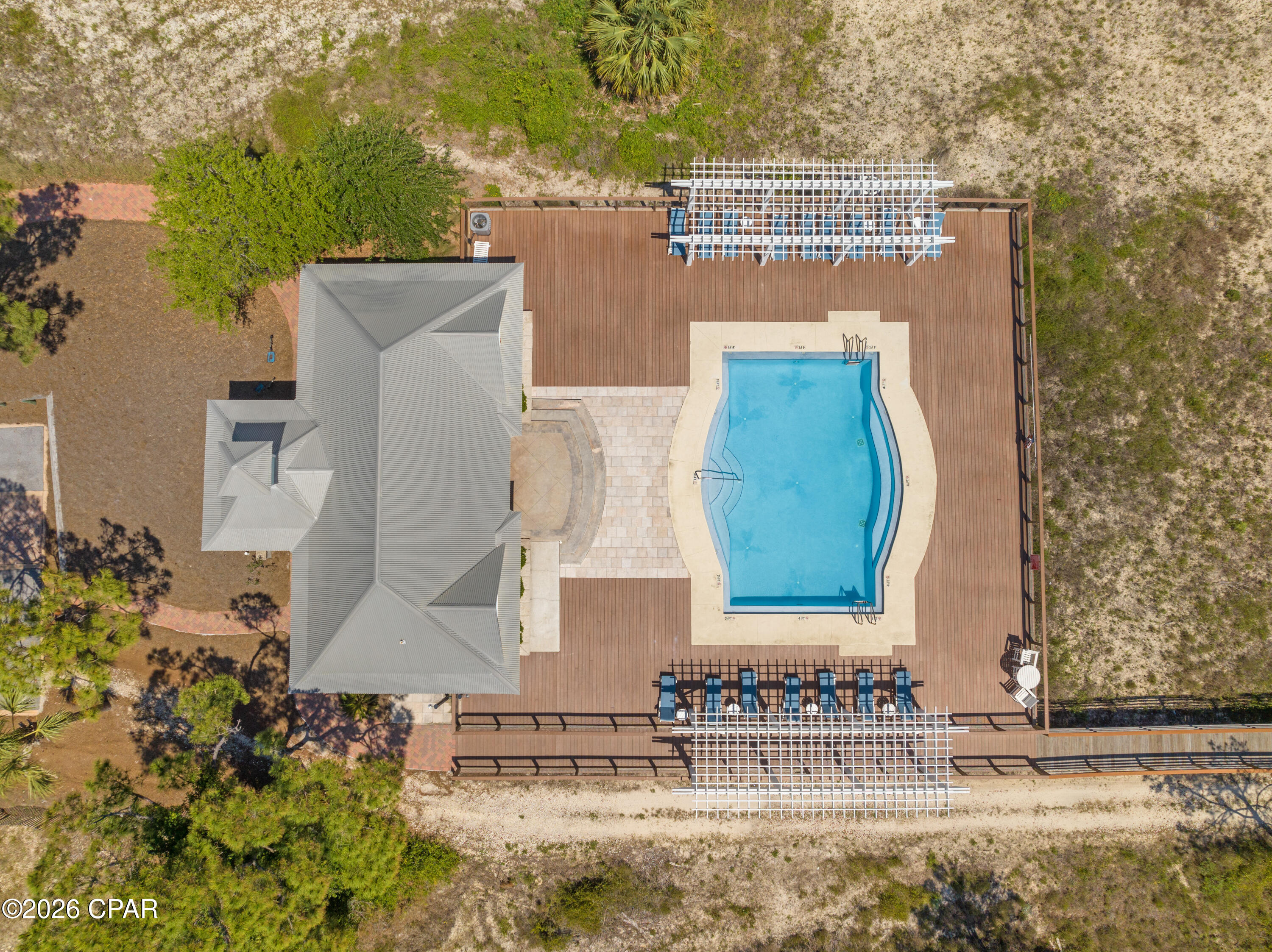 main property photo 16