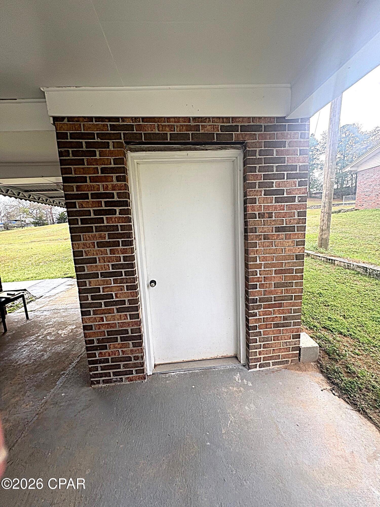 main property photo 28
