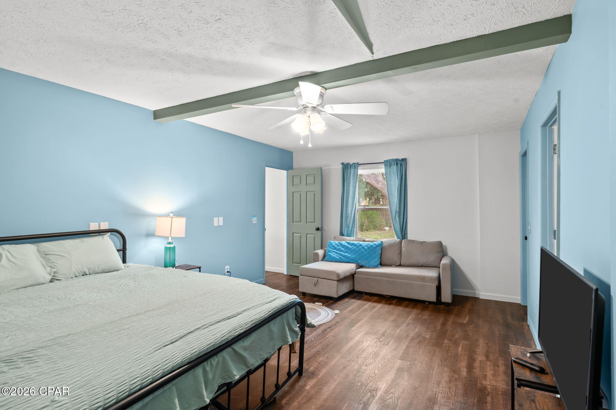 main property photo 24