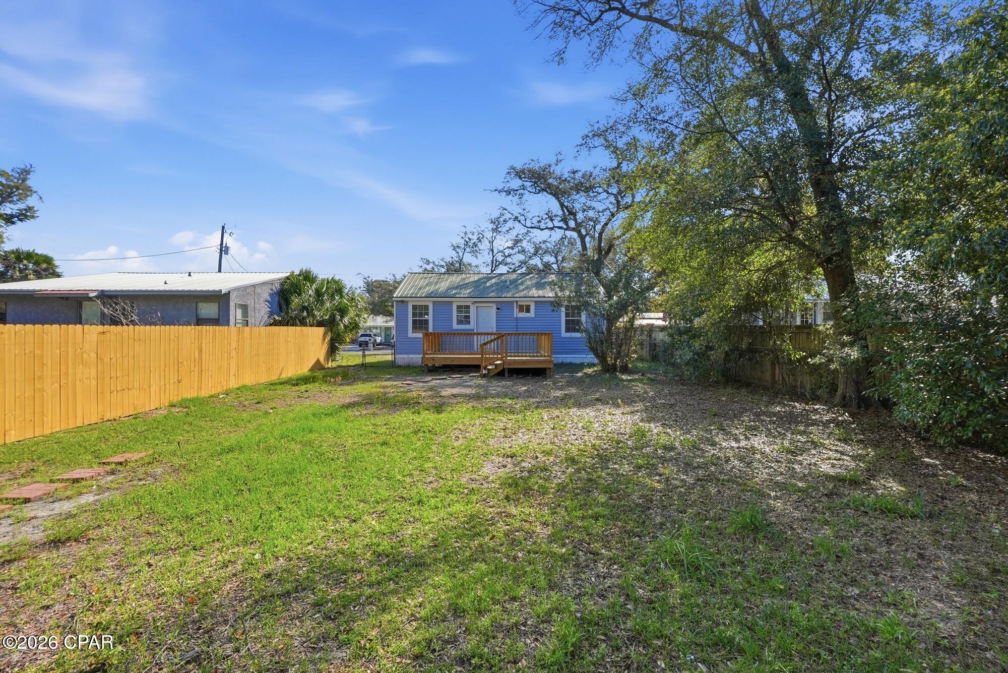 main property photo 20