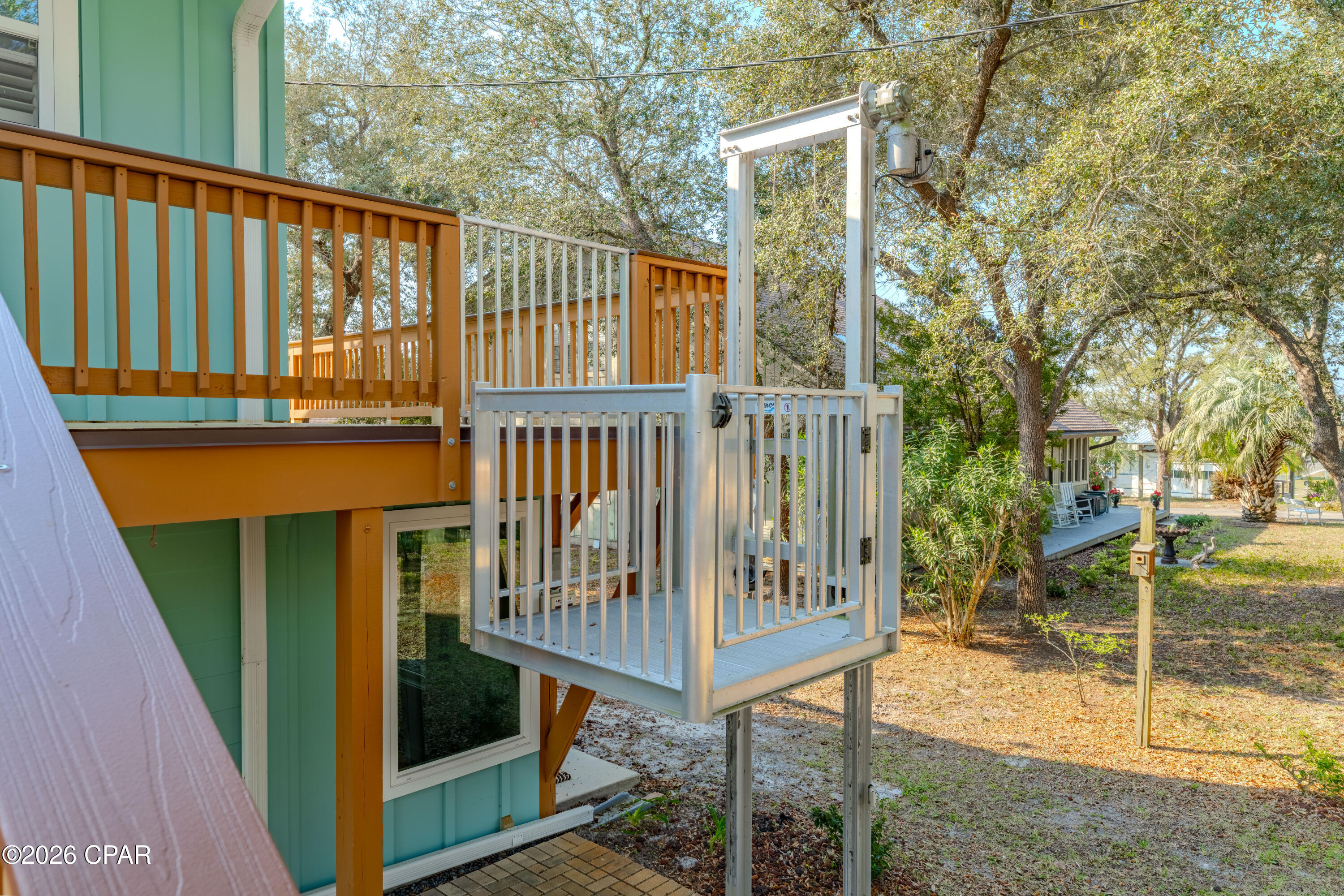 main property photo 30
