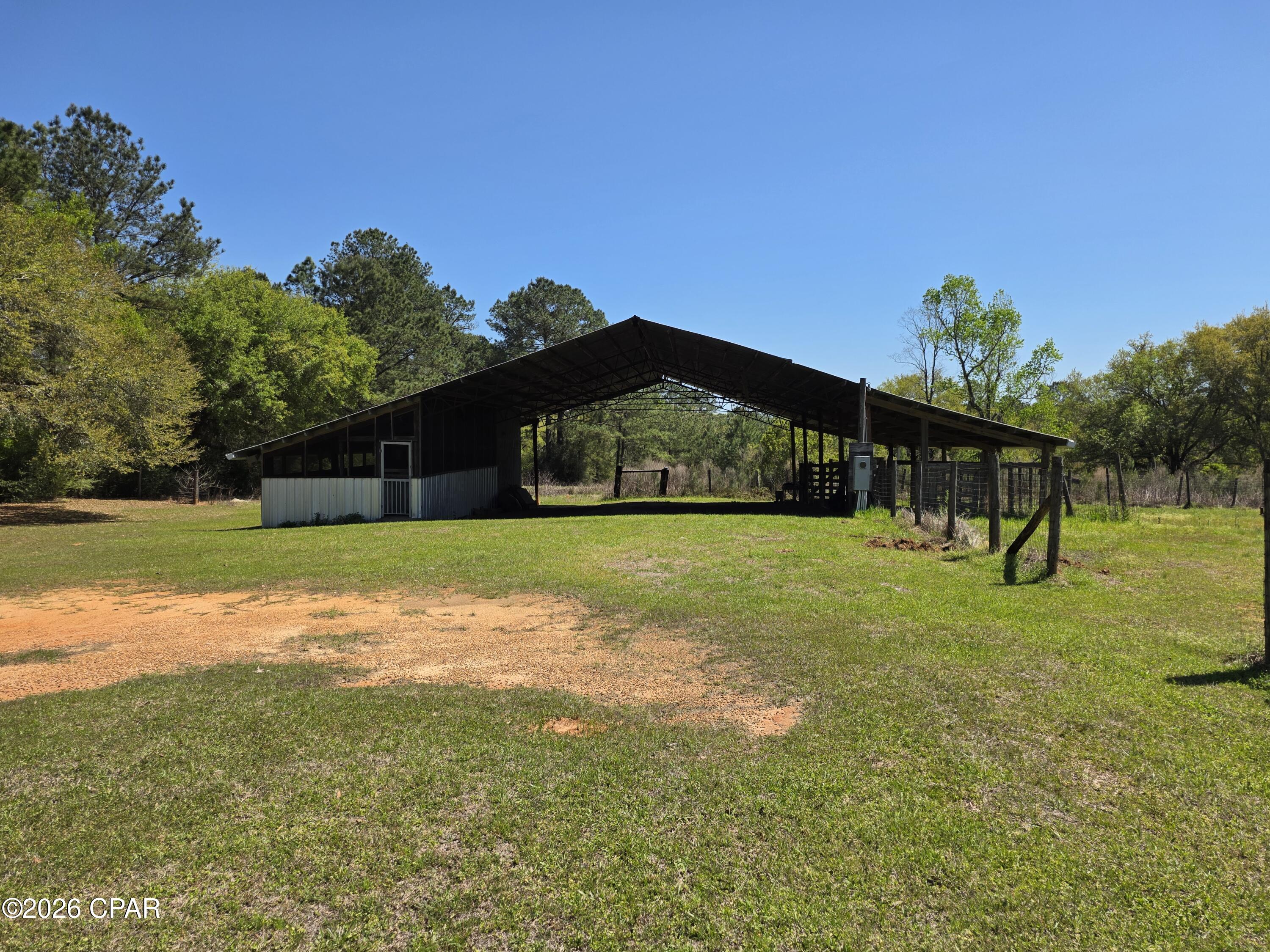 main property photo 17