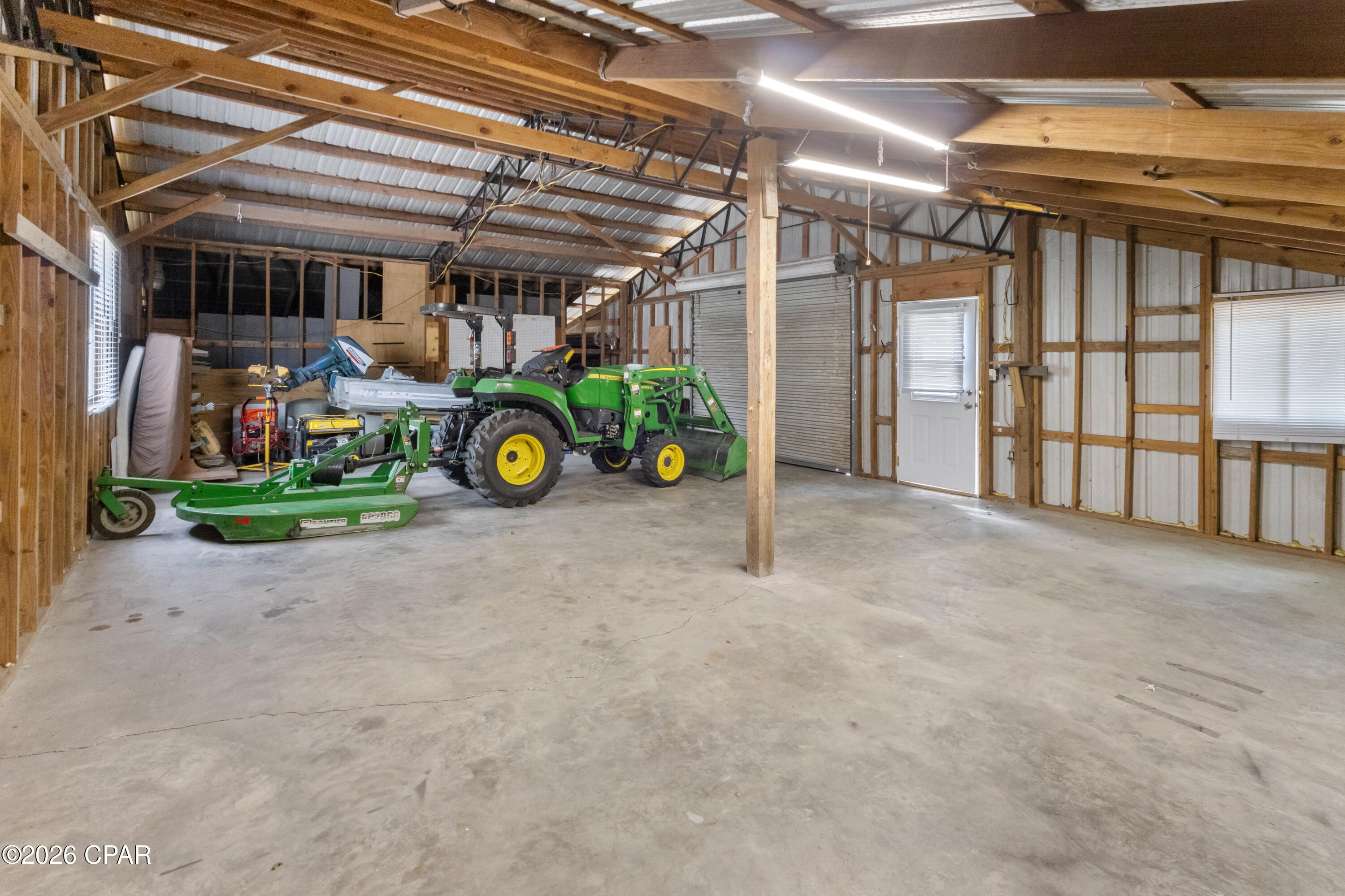 main property photo 19