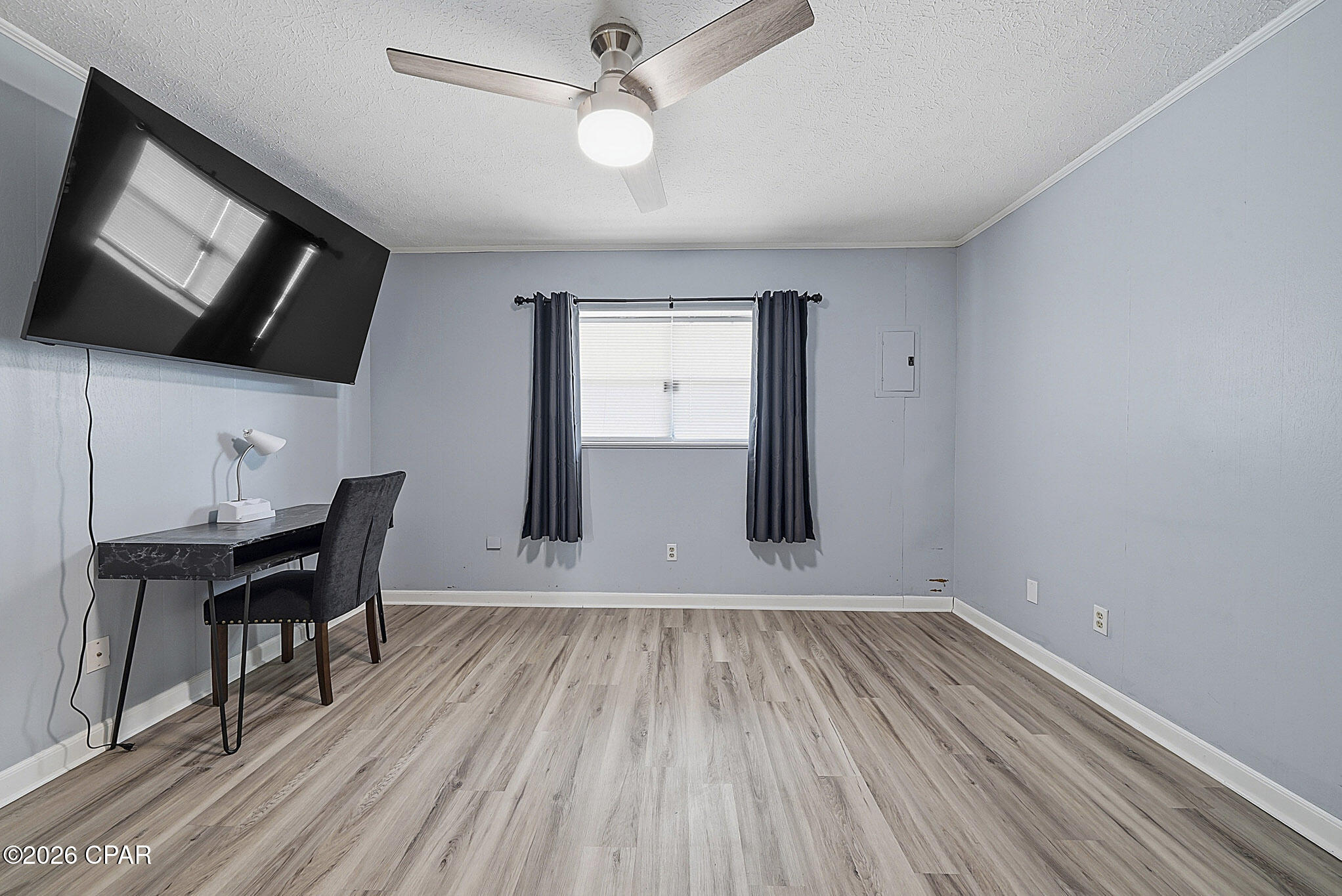 main property photo 18