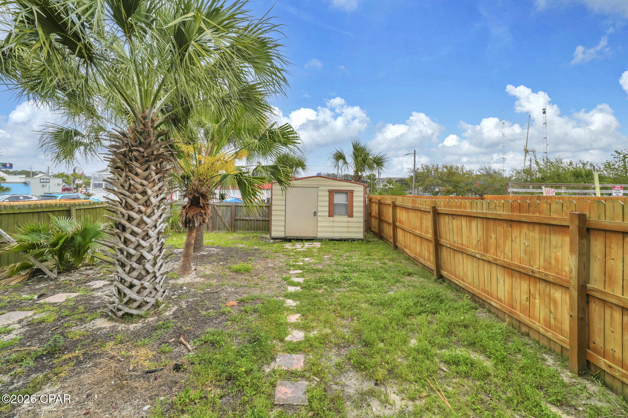 main property photo 40