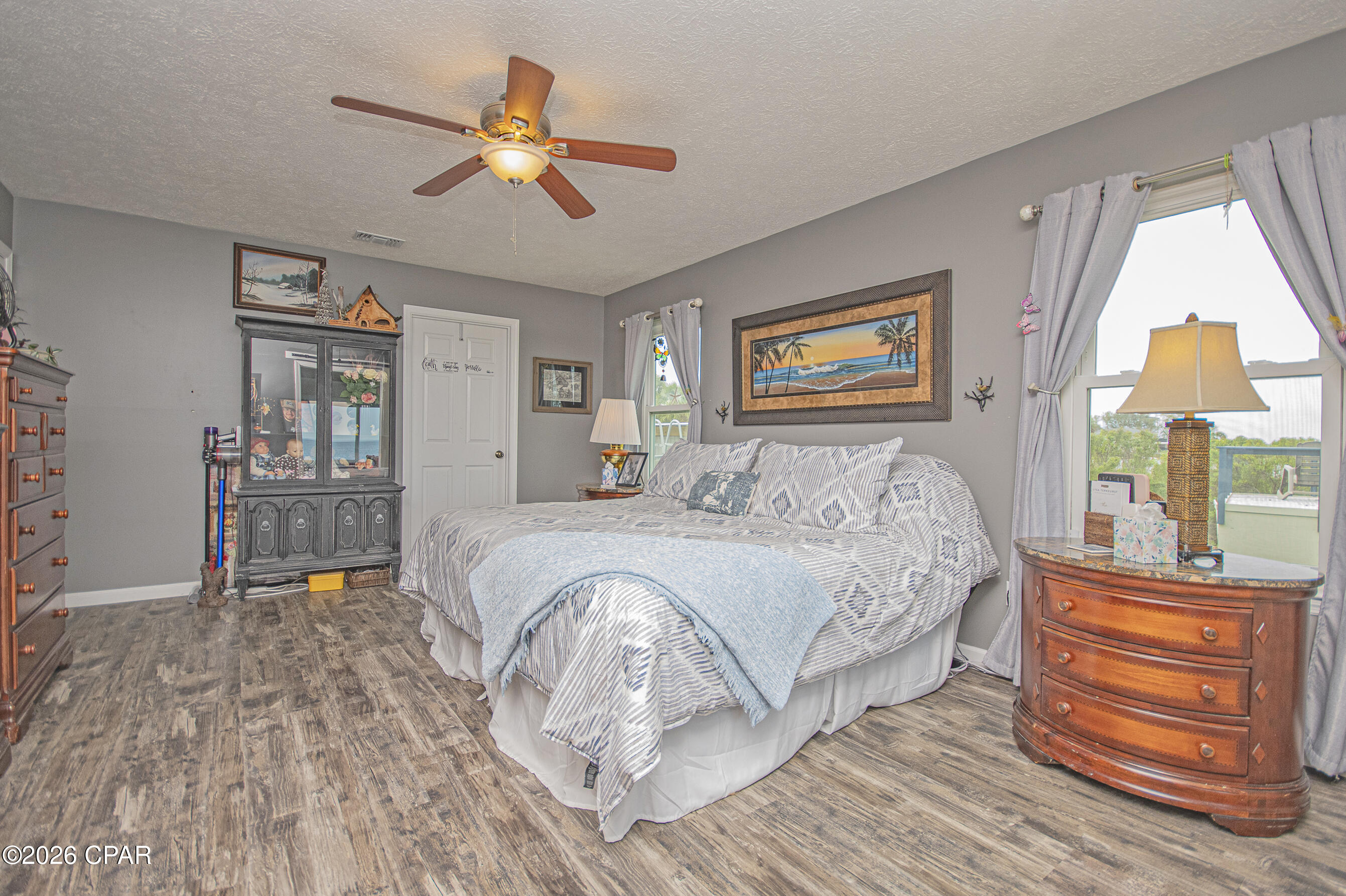 main property photo 90