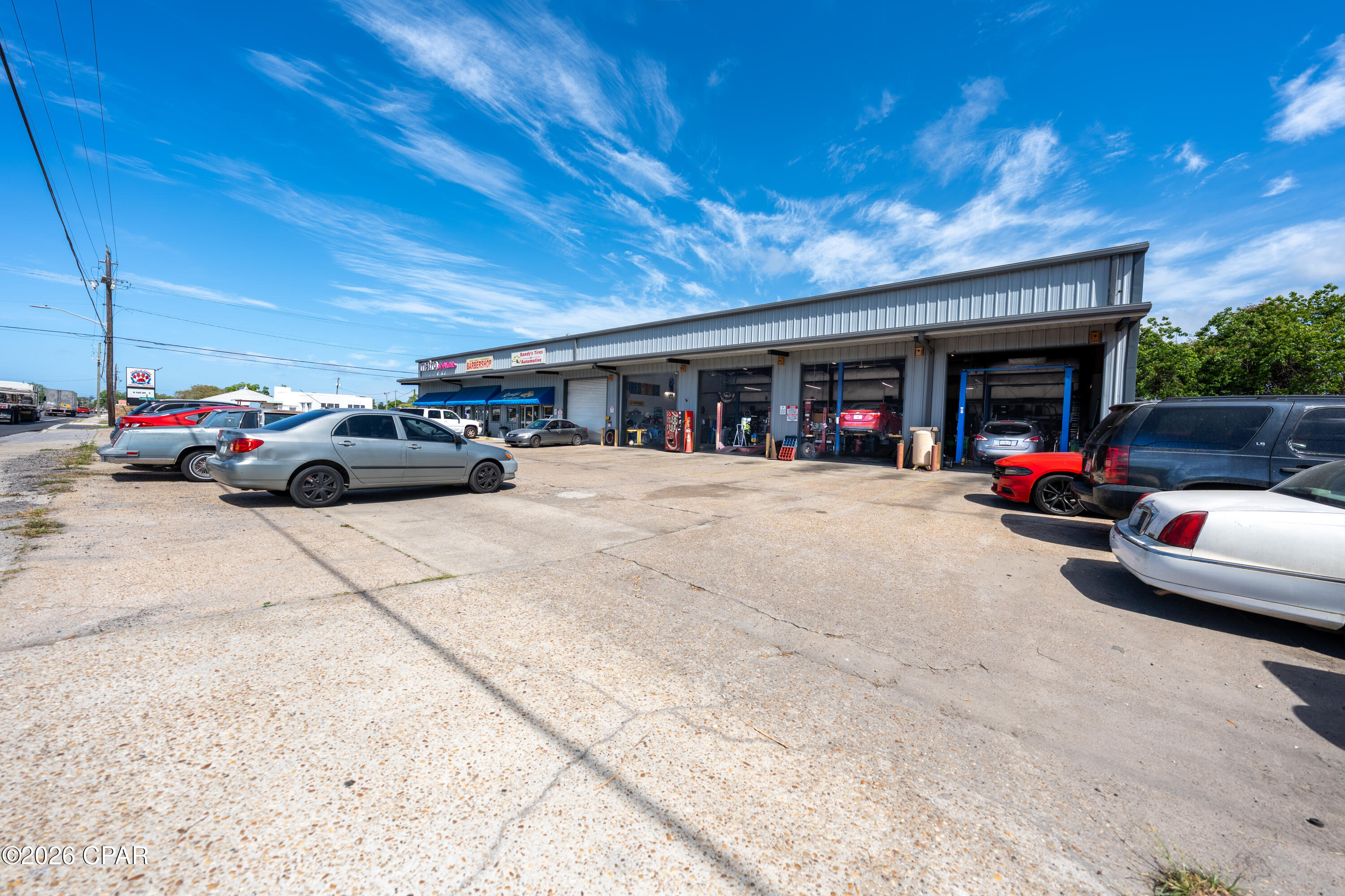 main property photo 18