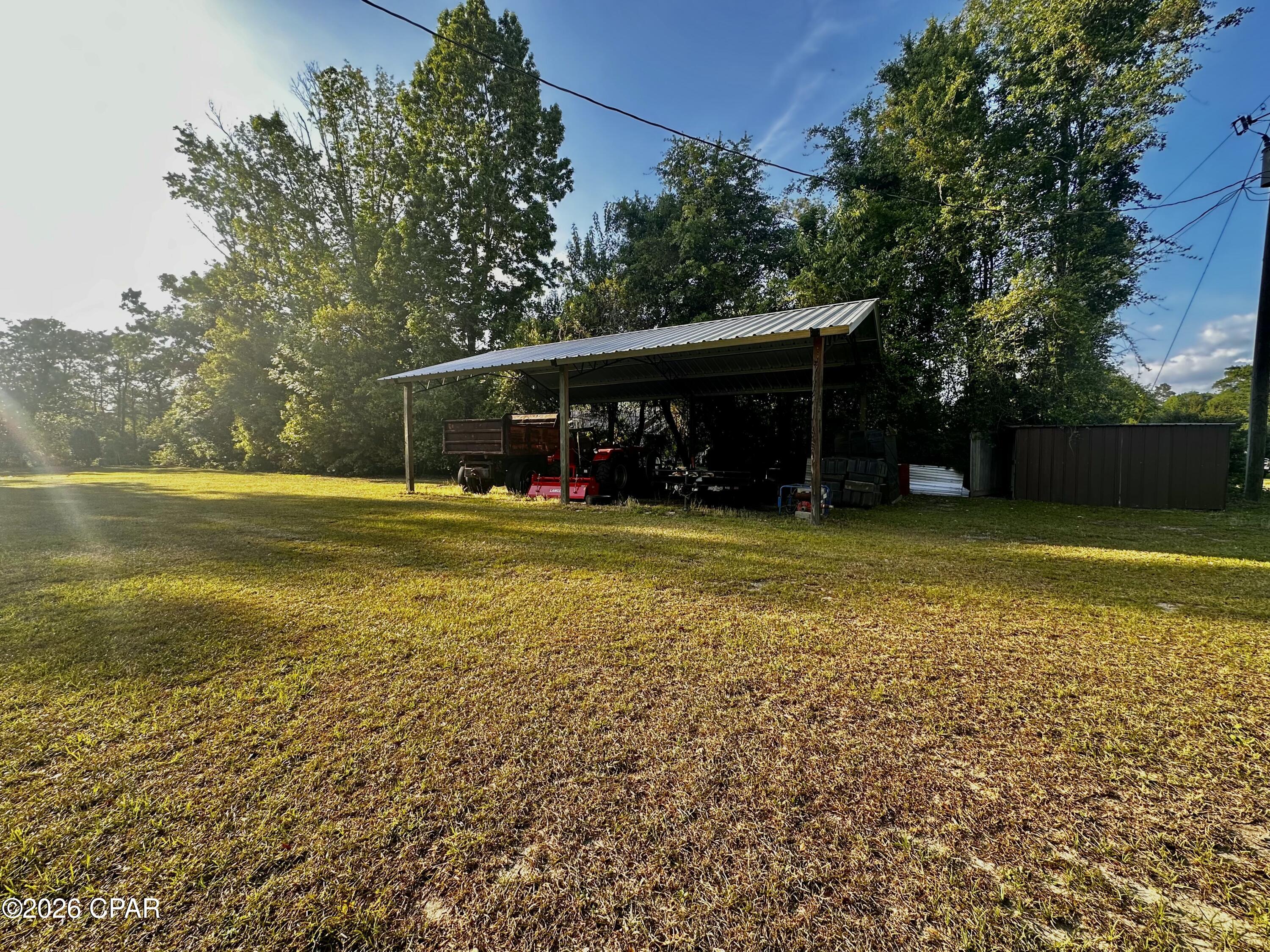 main property photo 10