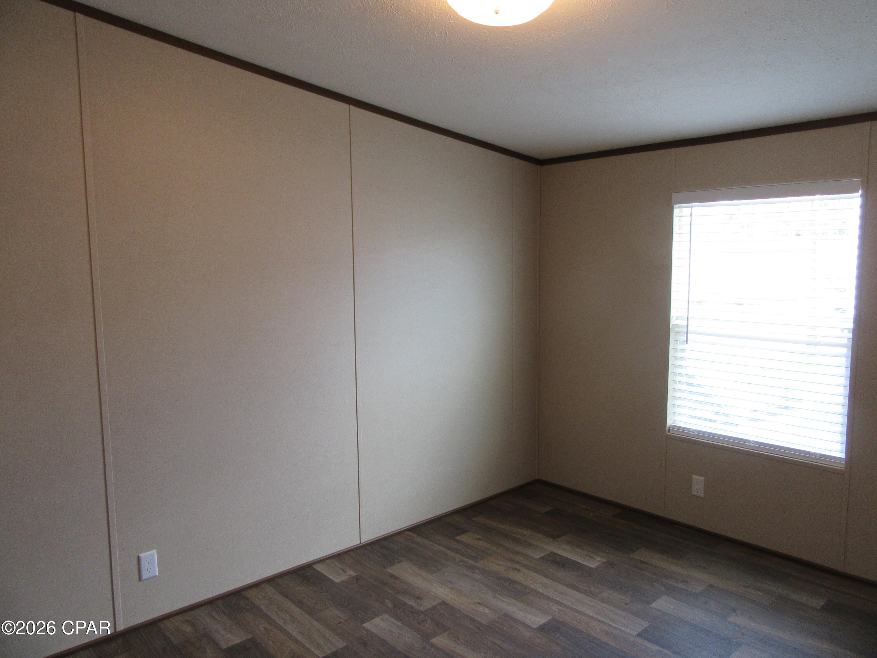 property viewer photo 6