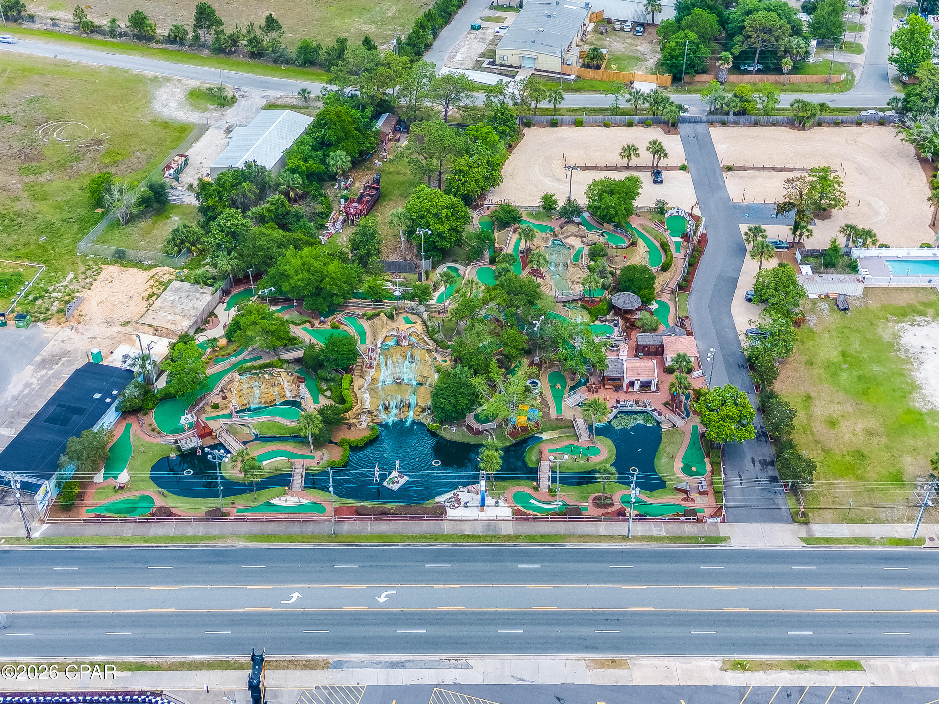 main property photo 37