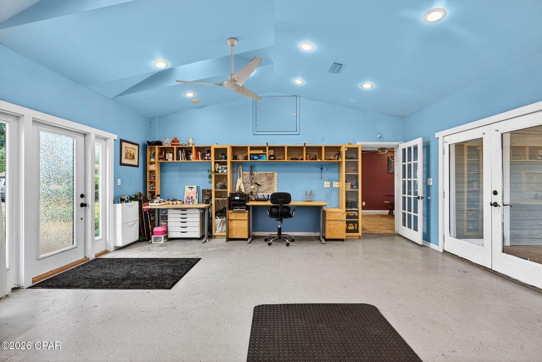 main property photo 11