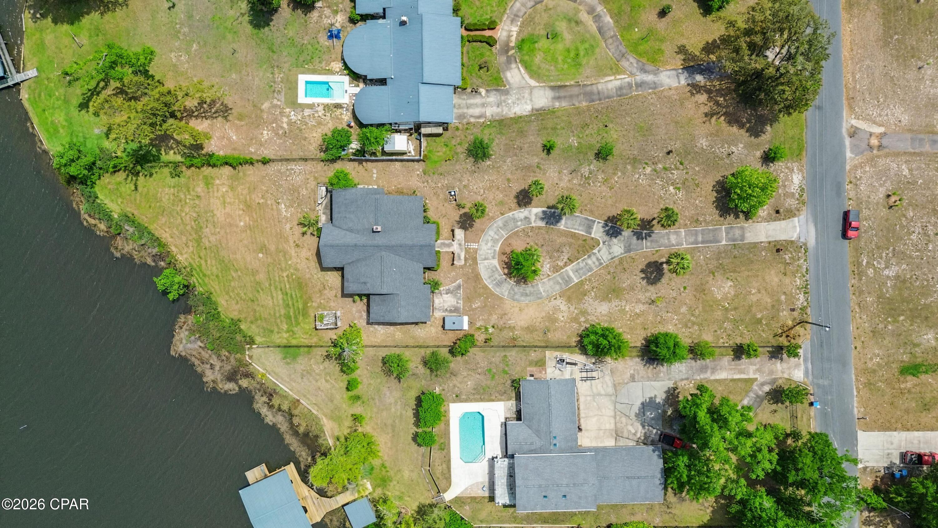 main property photo 17