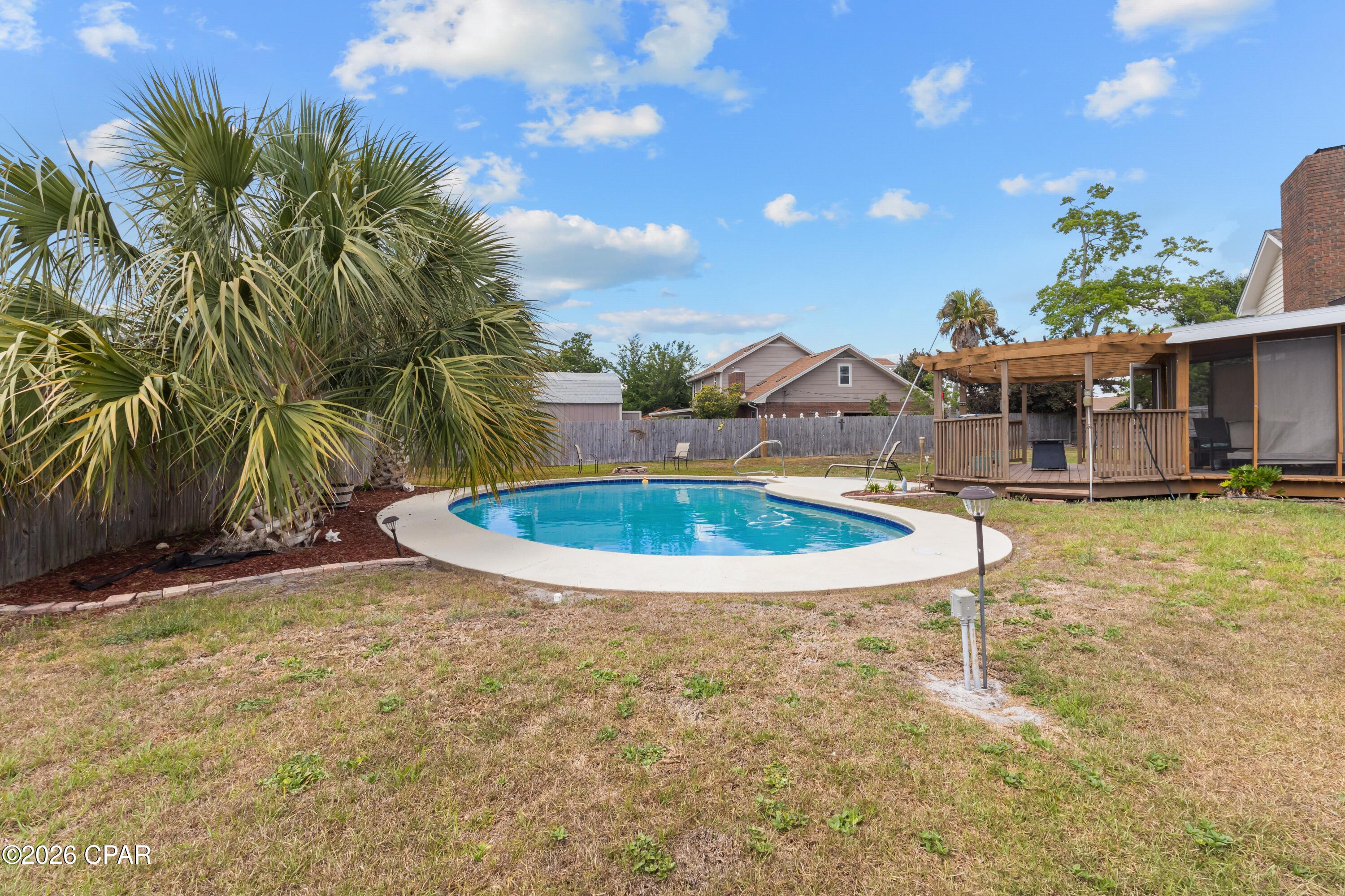 main property photo 24