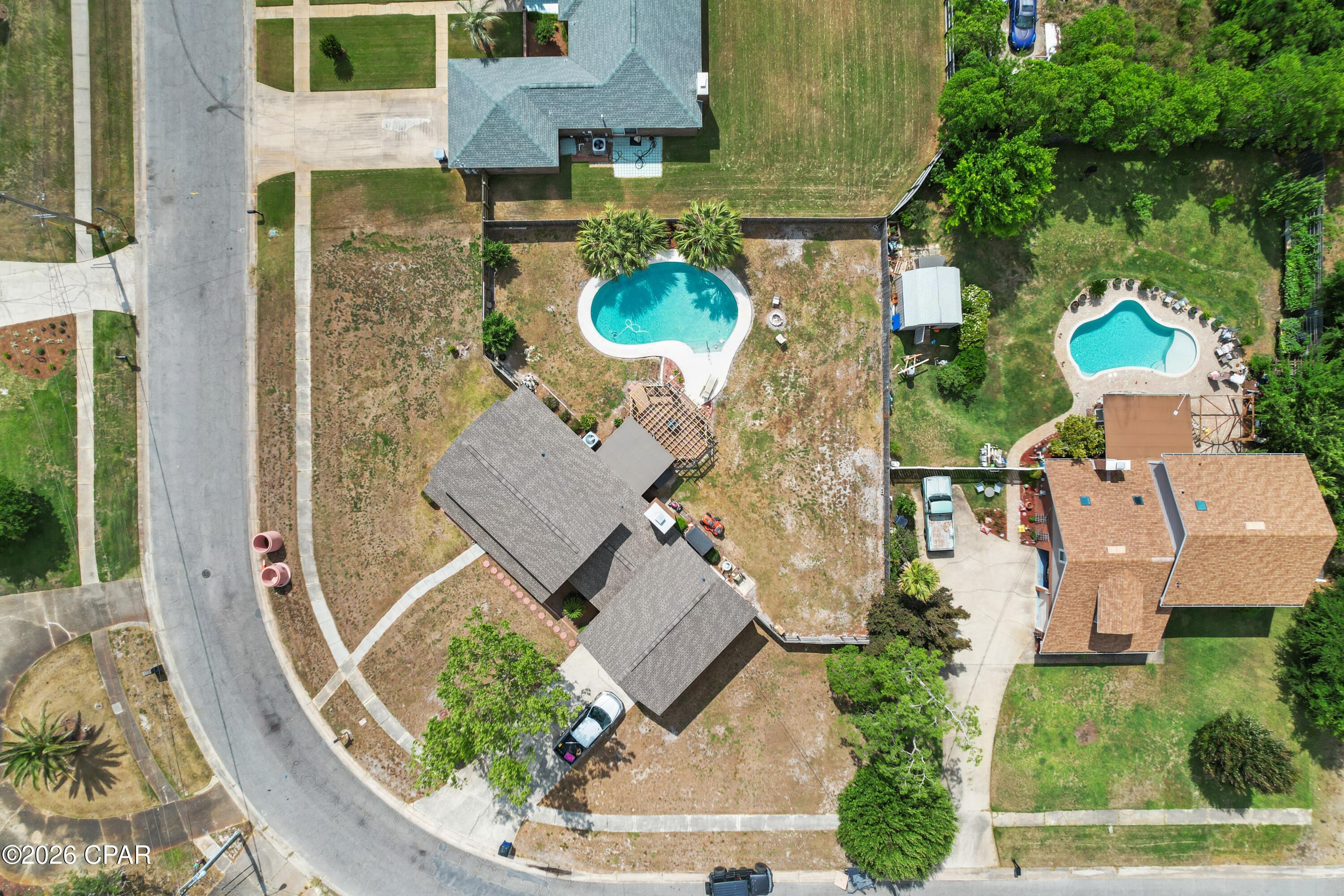 main property photo 27