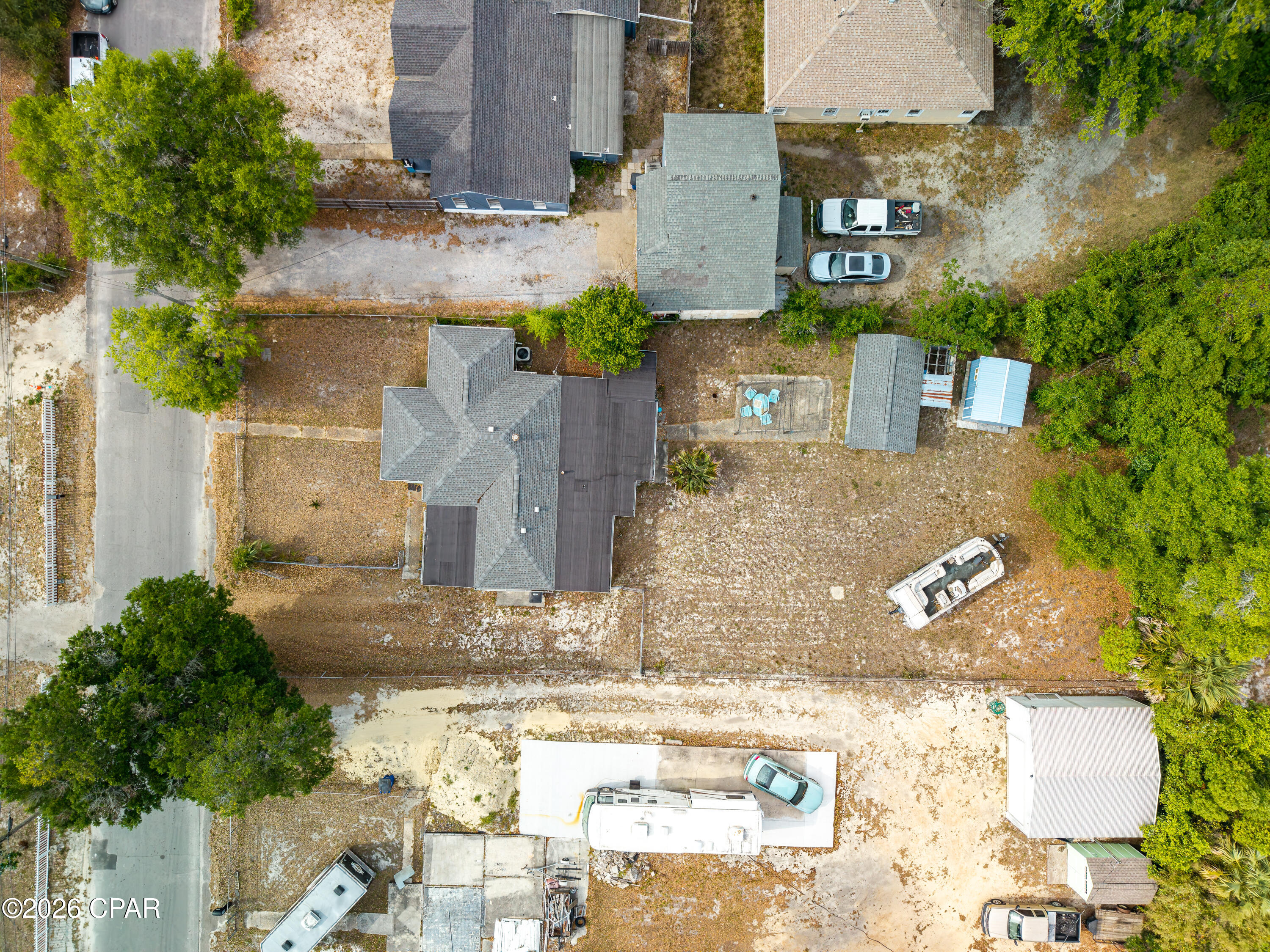 main property photo 40