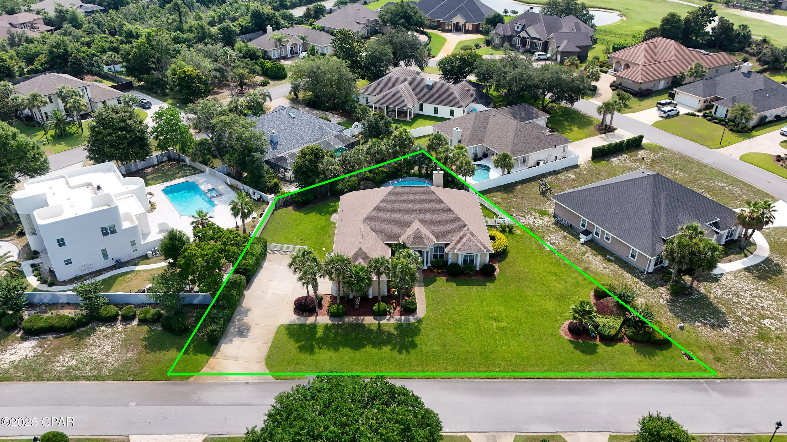 main property photo 37