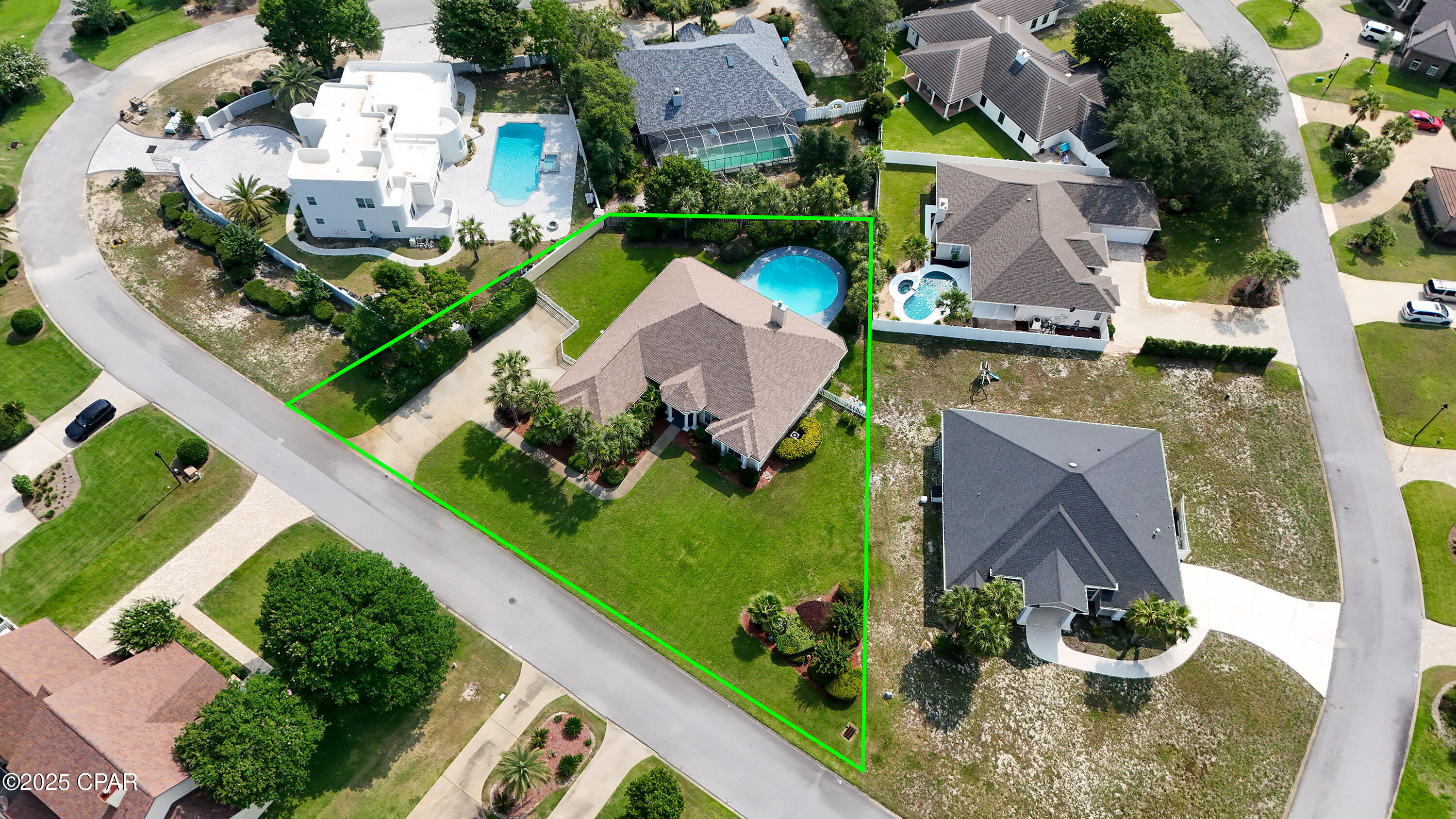 main property photo 40