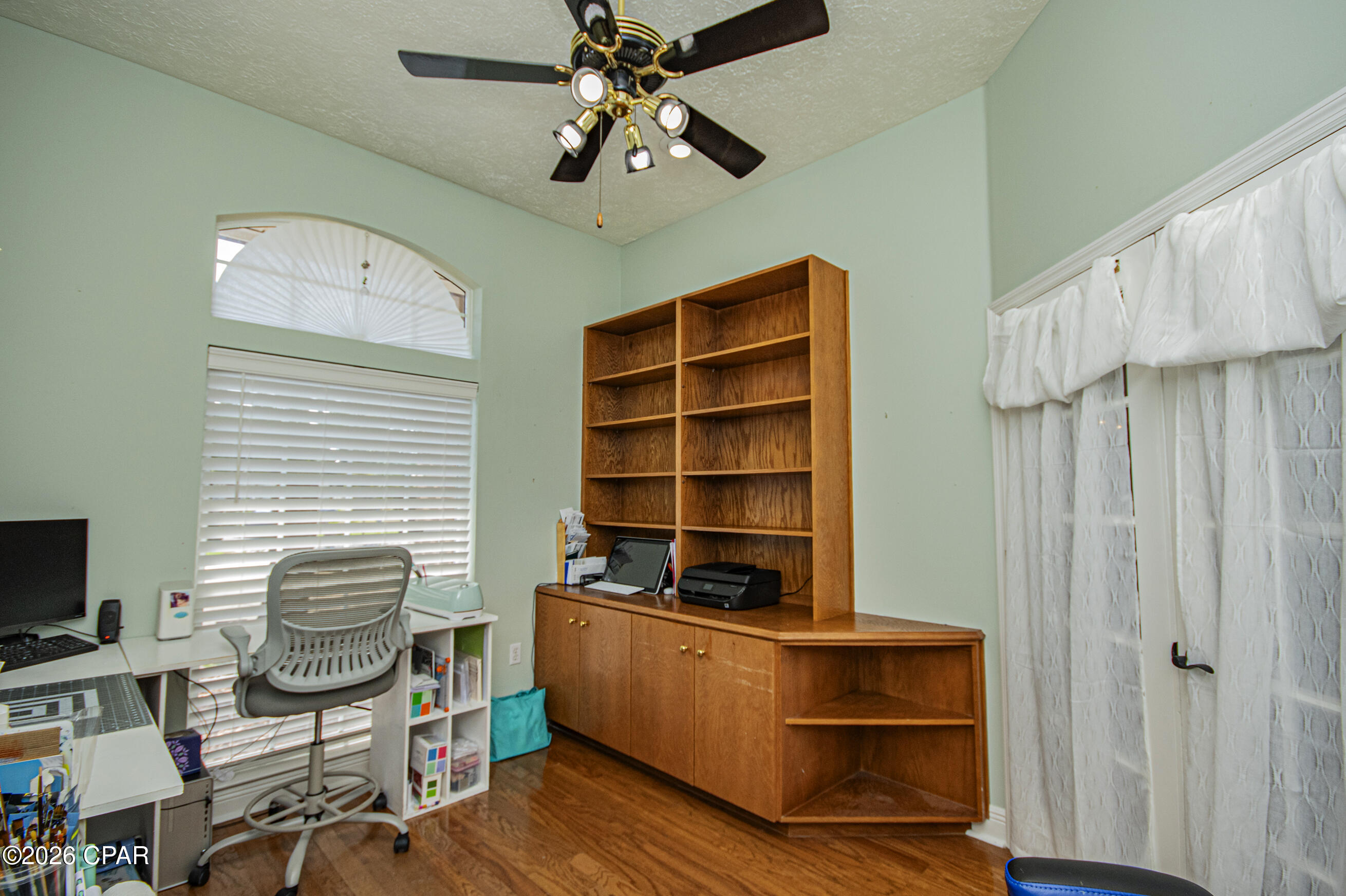 main property photo 50
