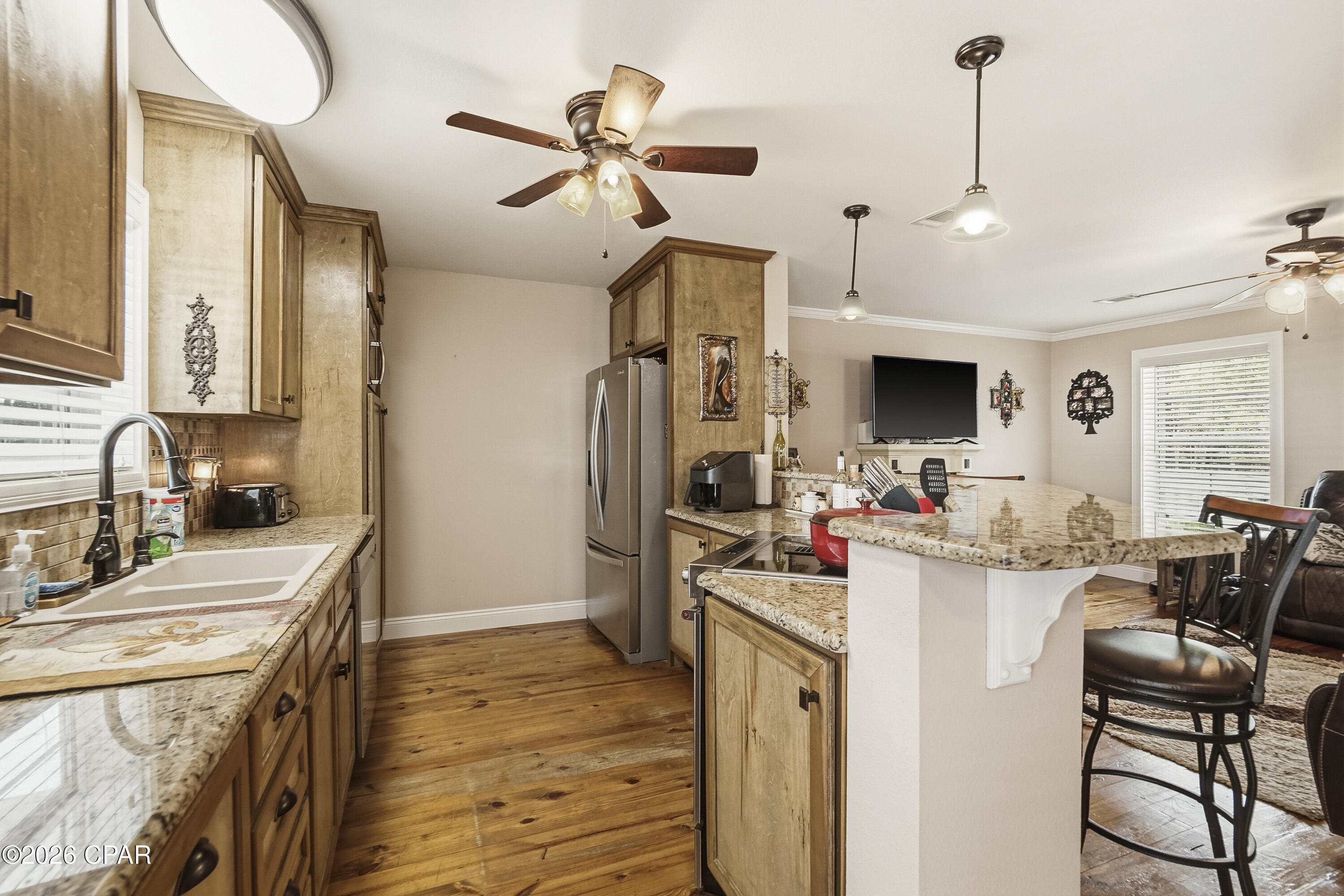 main property photo 16