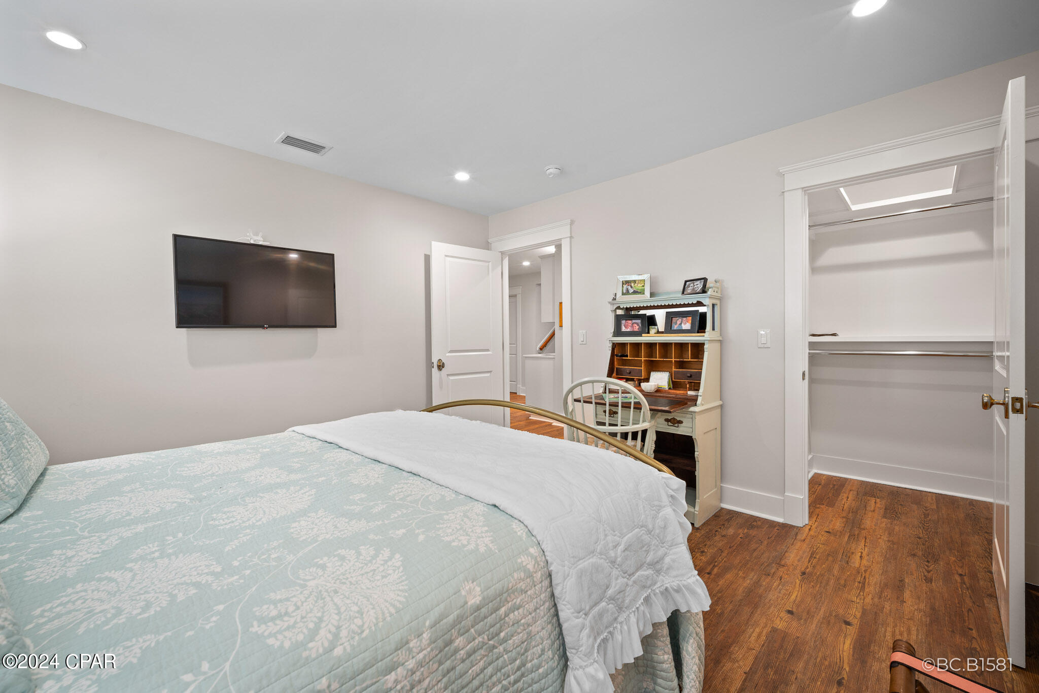 main property photo 67