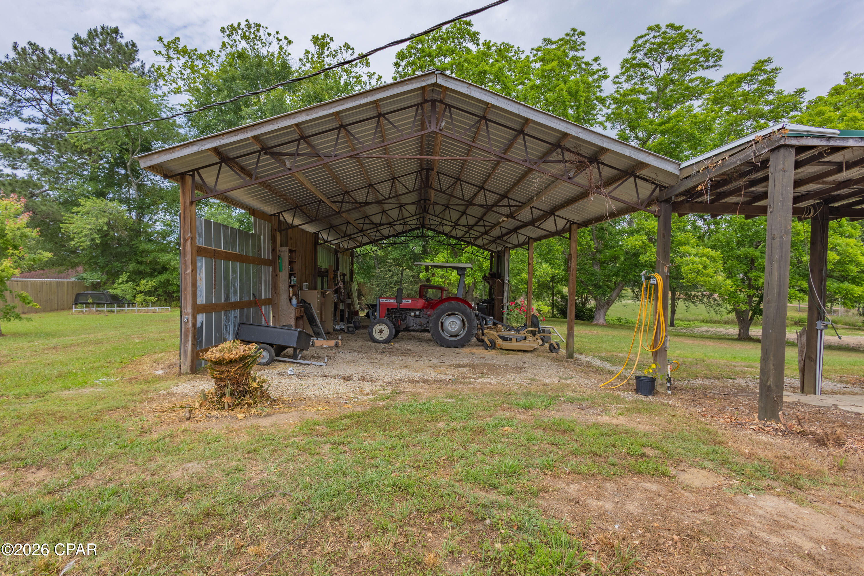 main property photo 10