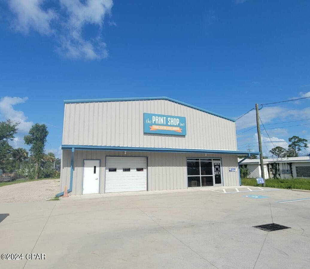 main property photo 6