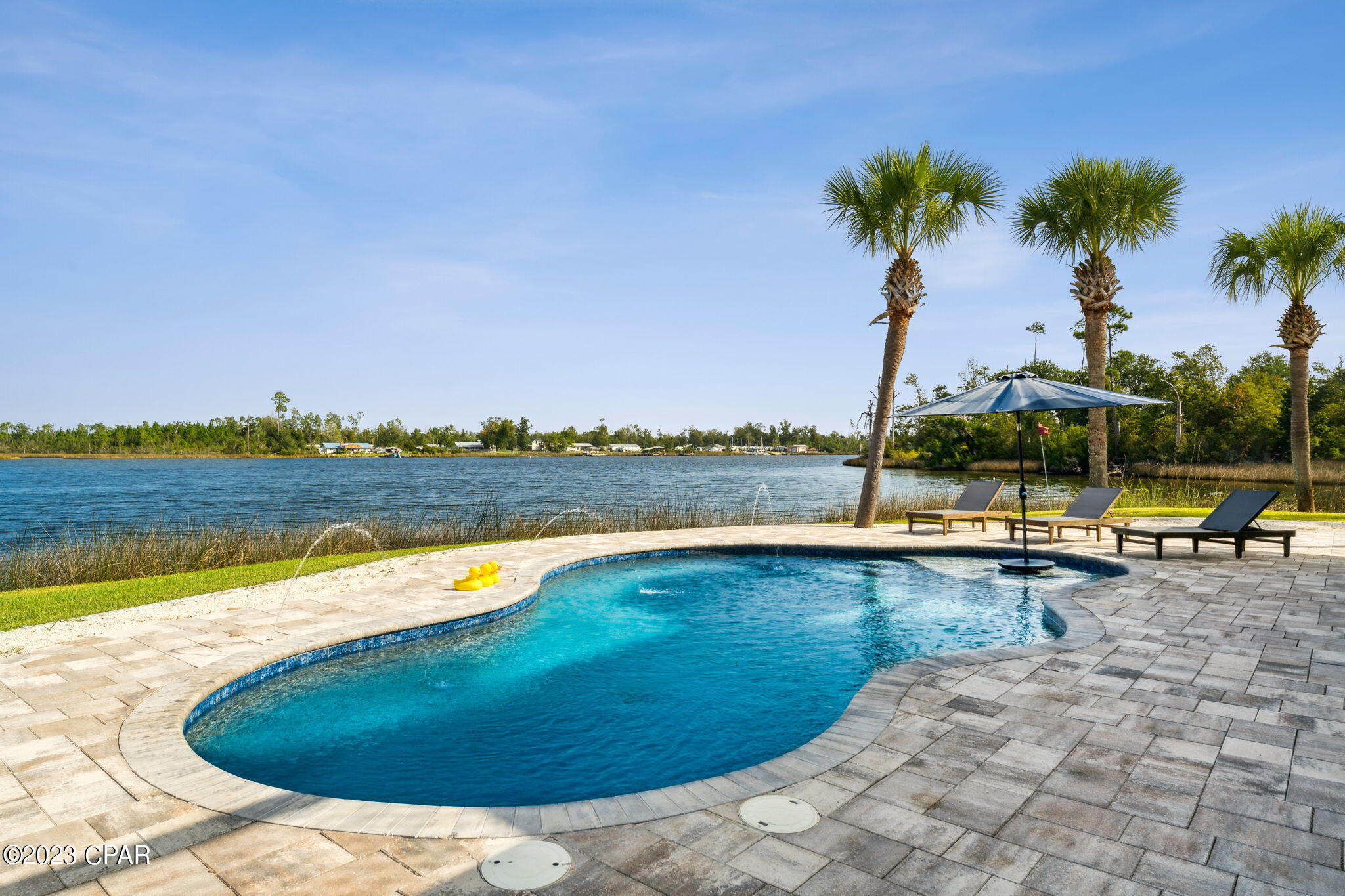 main property photo 24