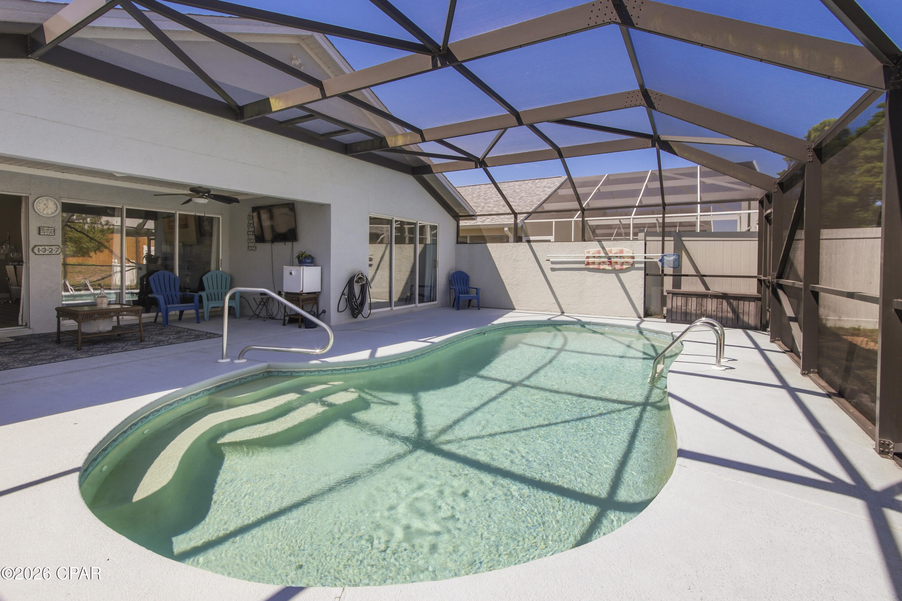 main property photo 17