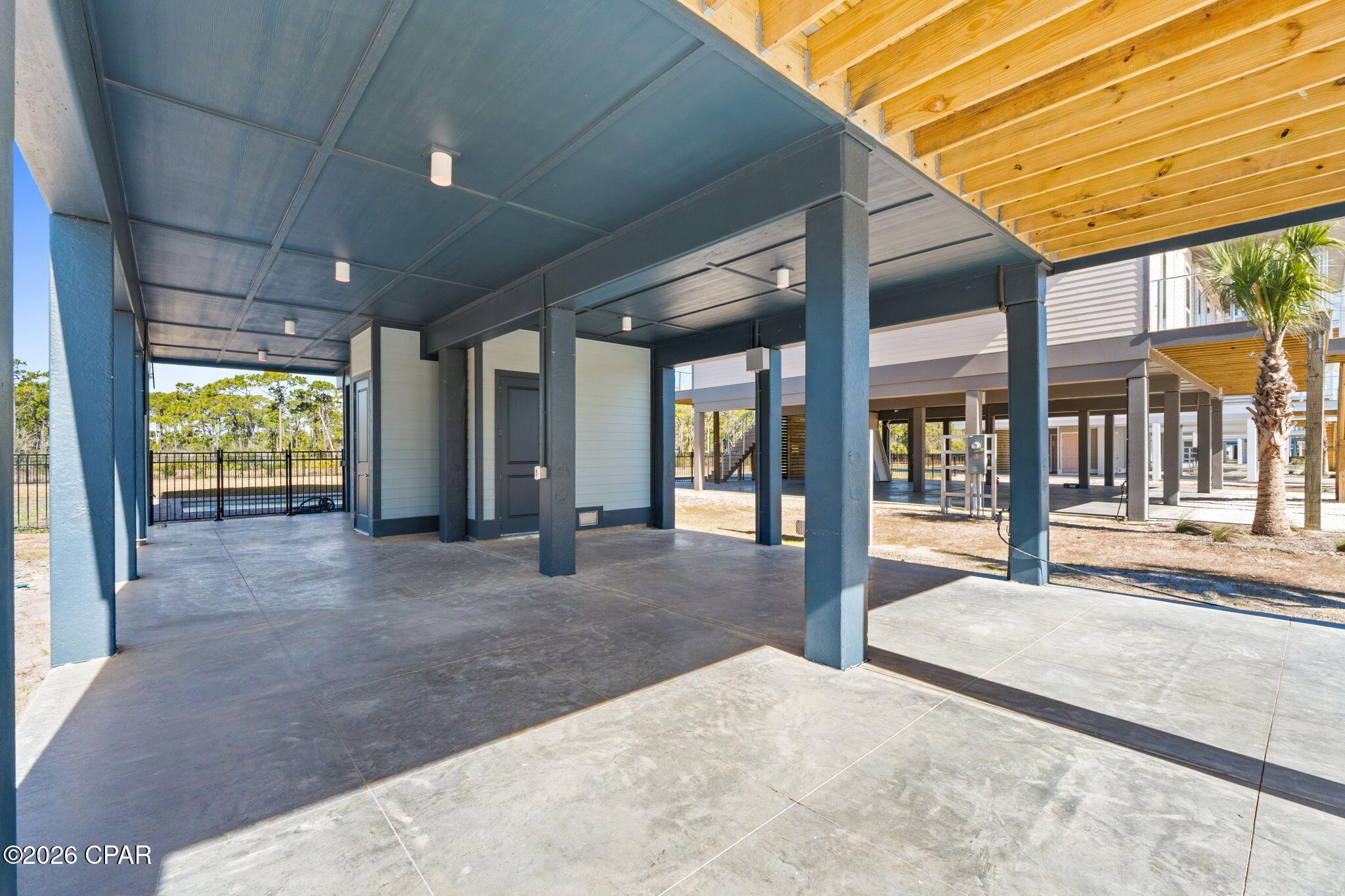 main property photo 37