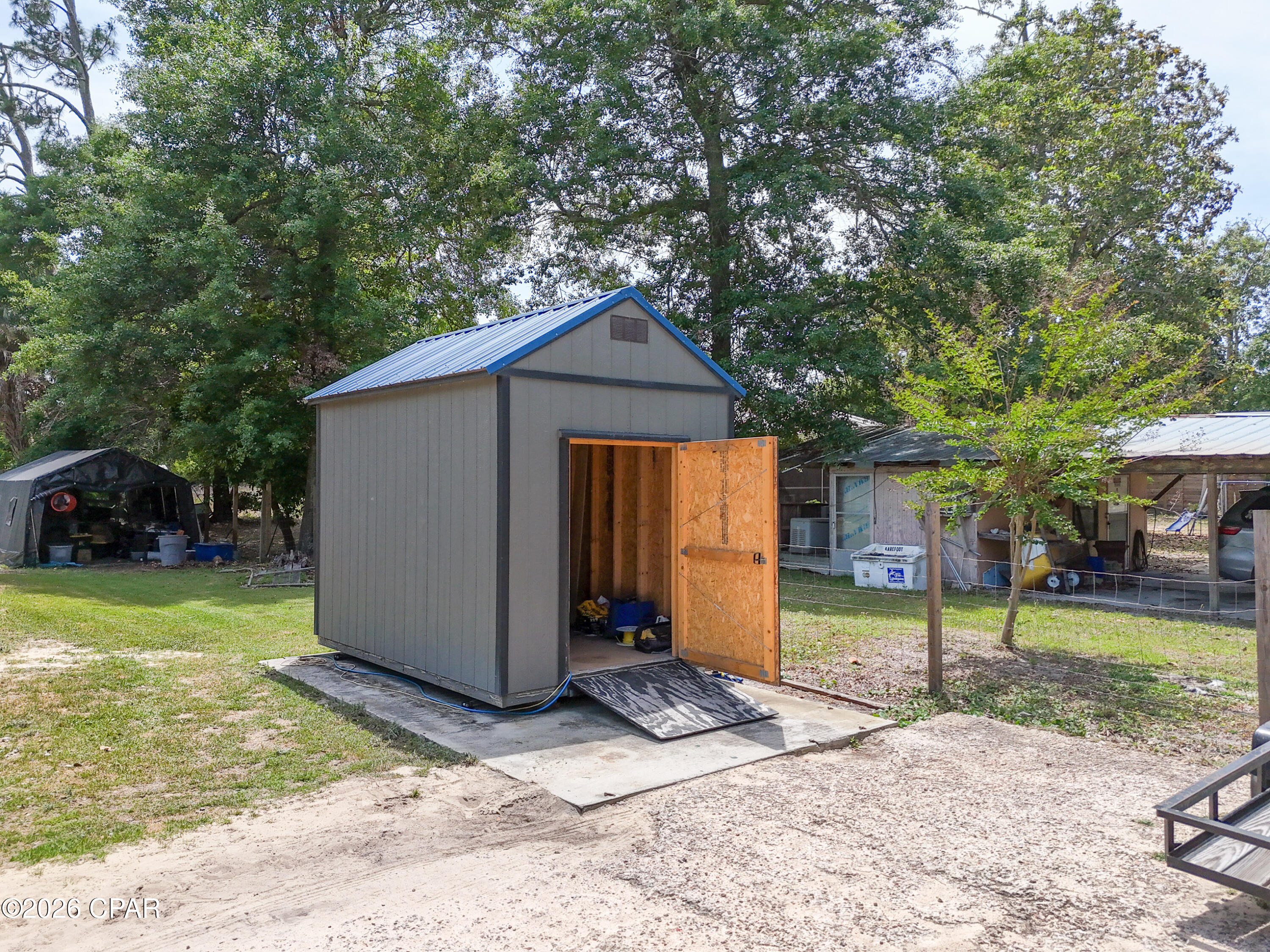 main property photo 20