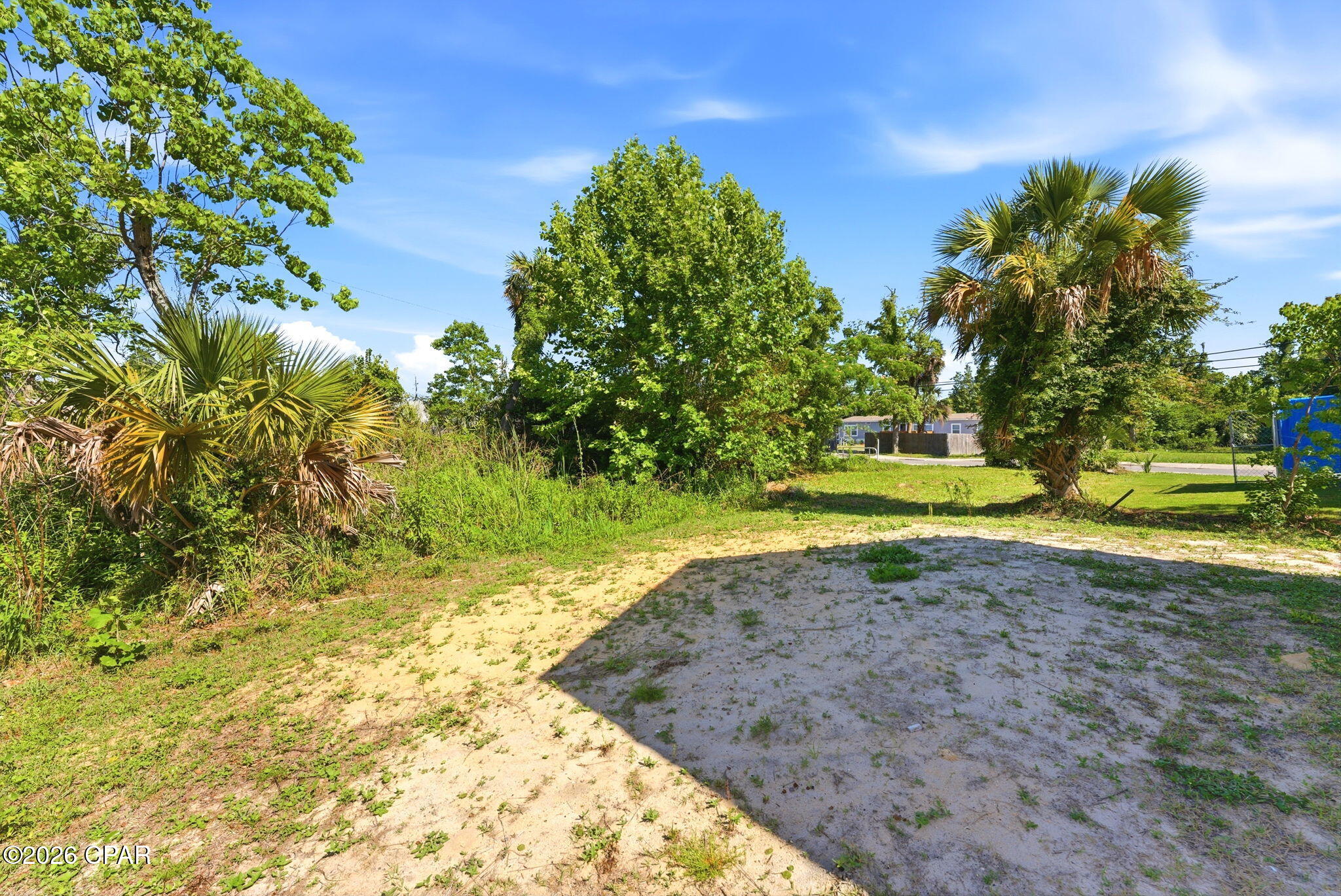 main property photo 18