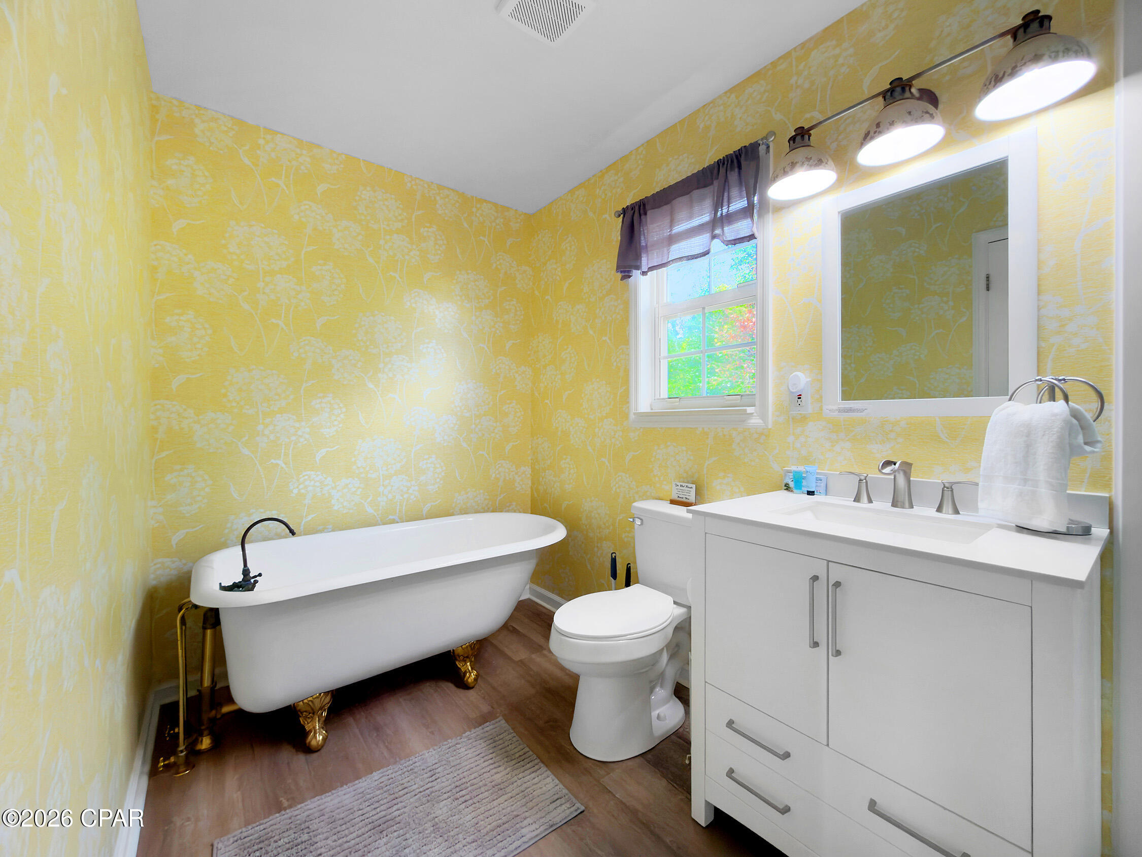 property viewer photo 23